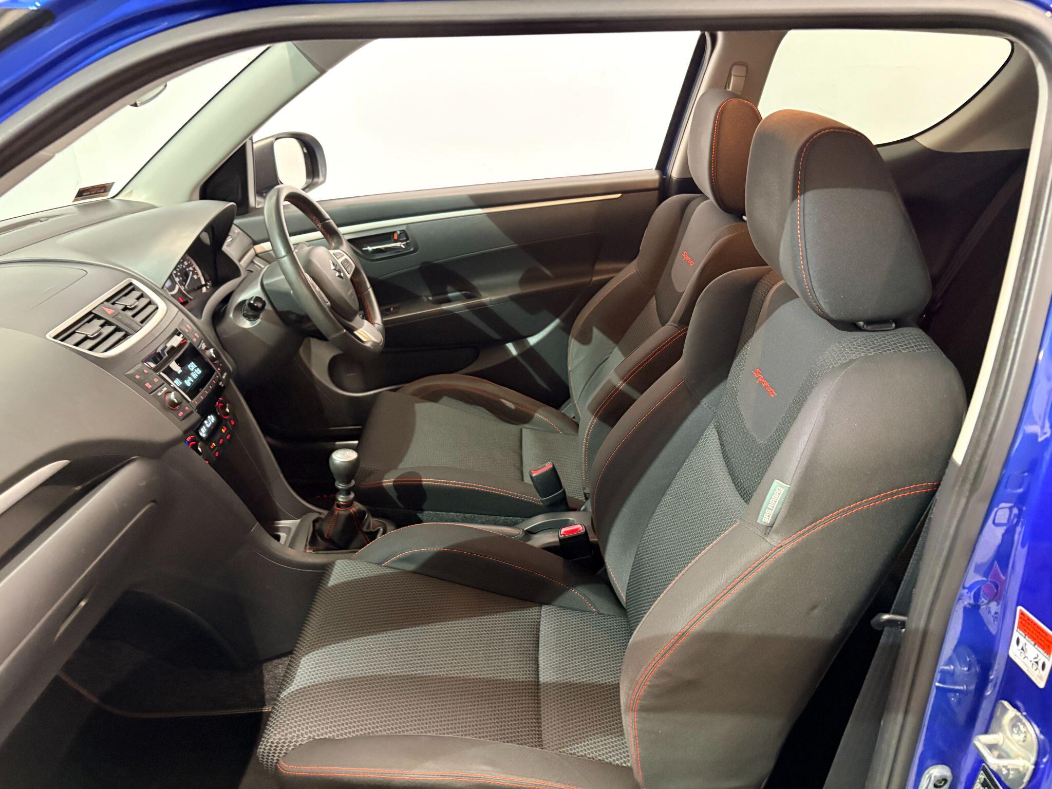 Suzuki Swift view 34