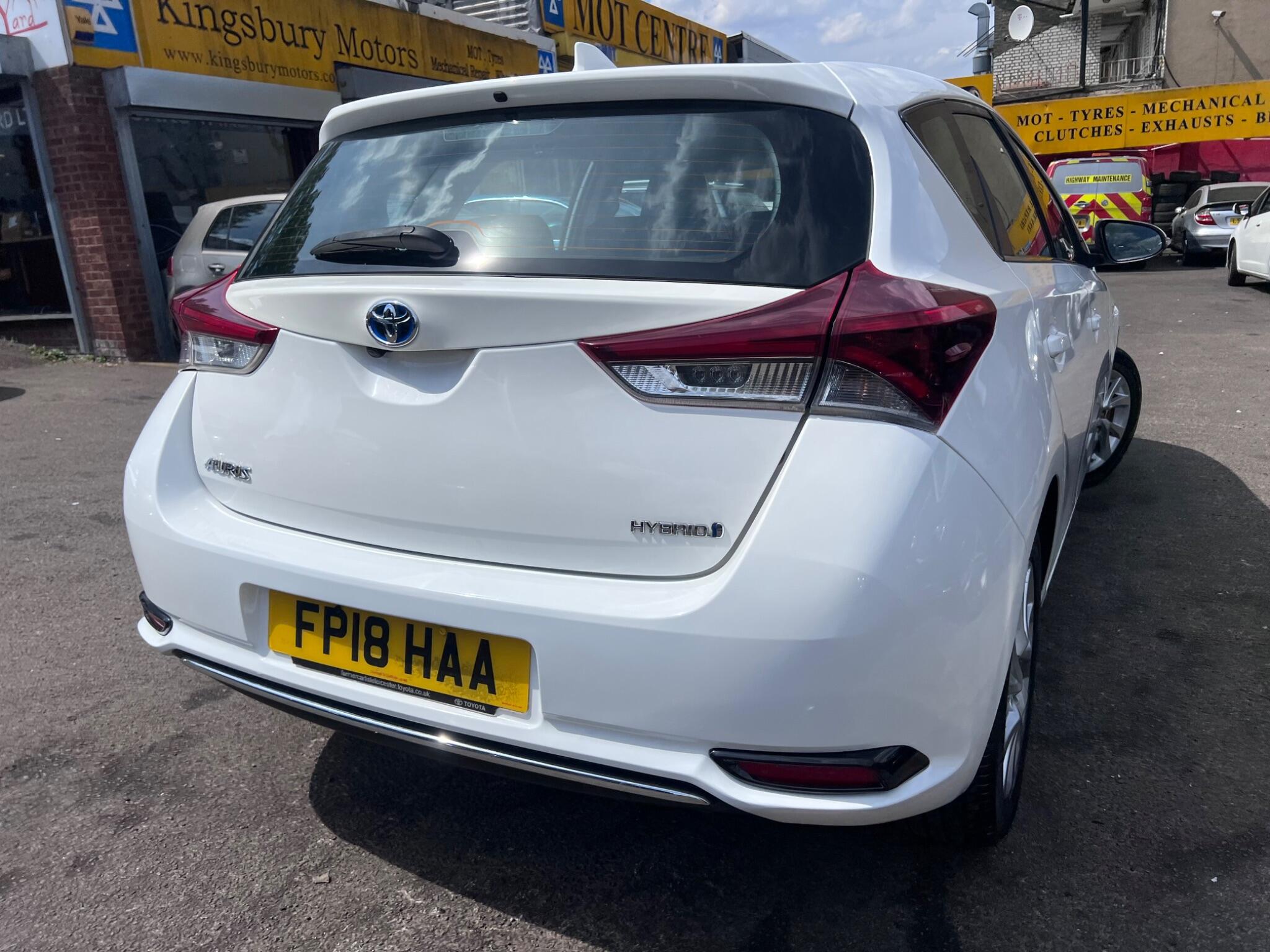 Toyota Auris view 11