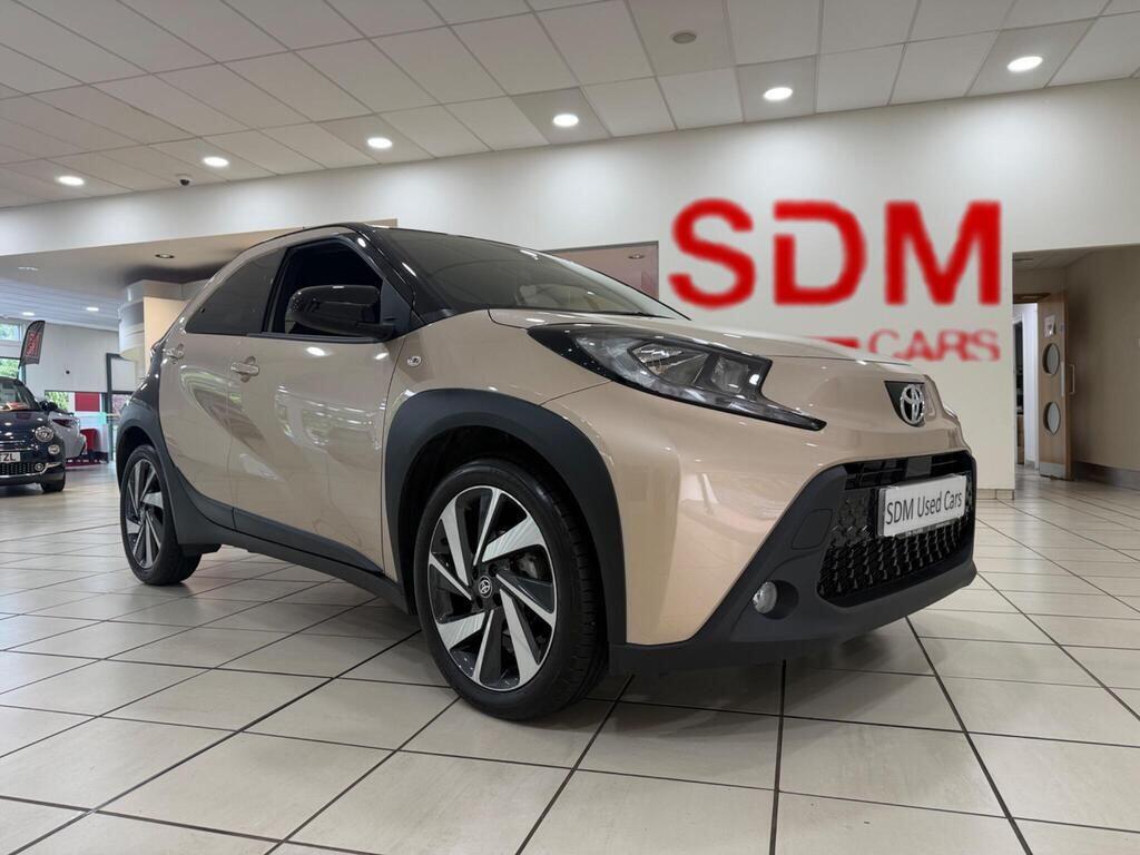 TOYOTA AYGO X