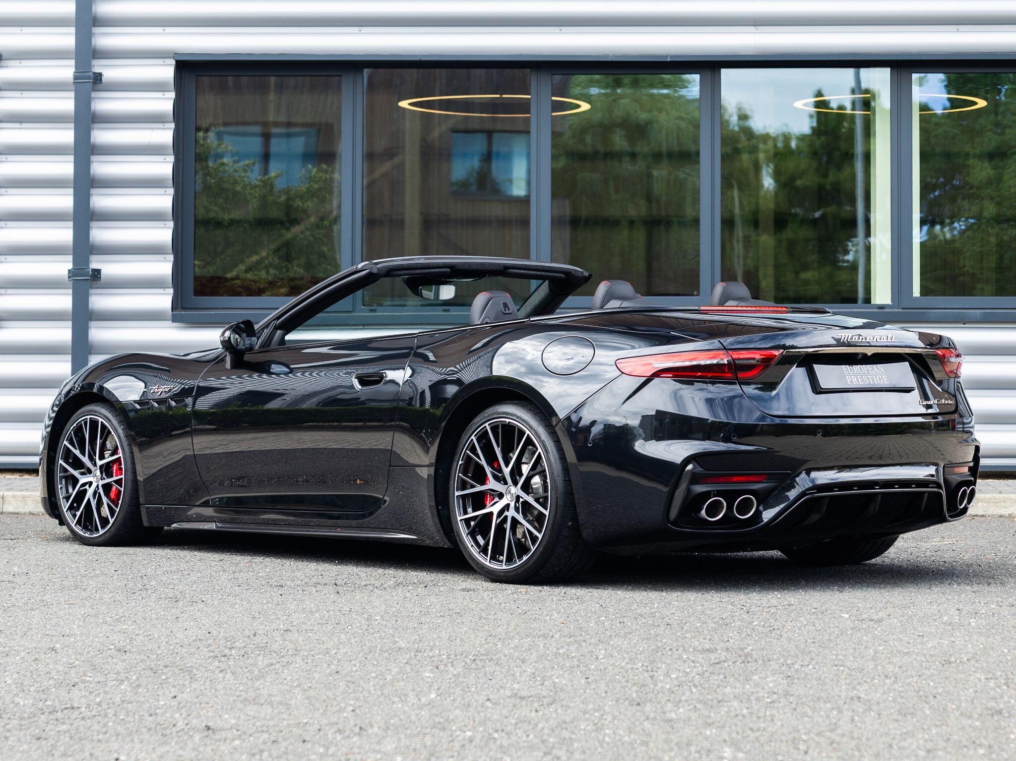 Maserati Grancabrio view 5