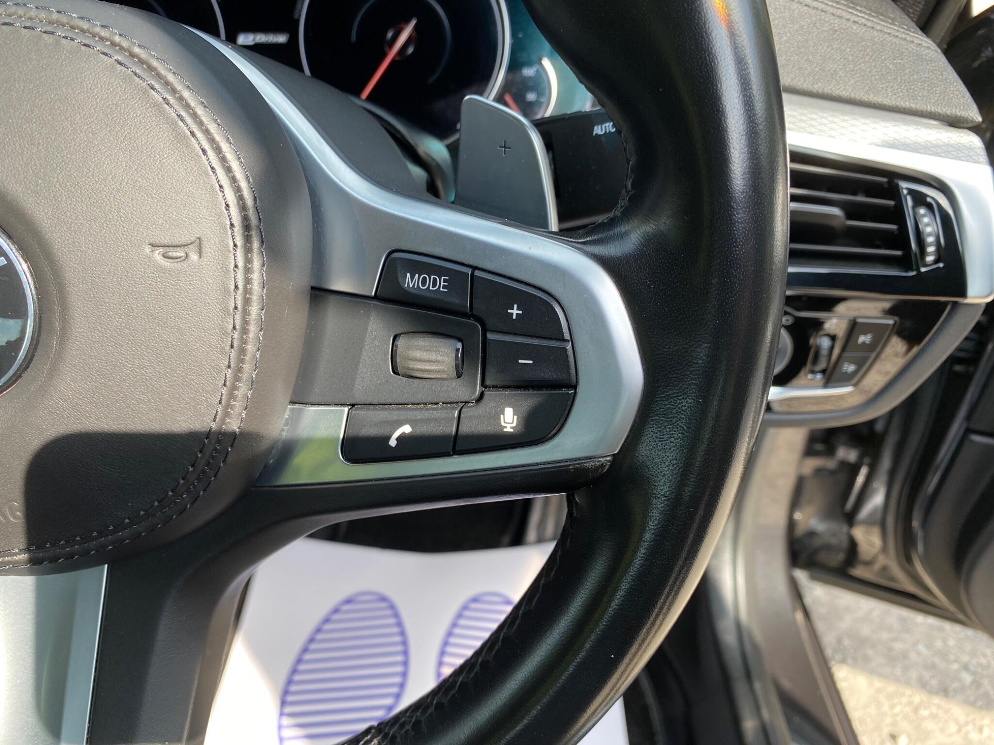 BMW 5 Series view 15