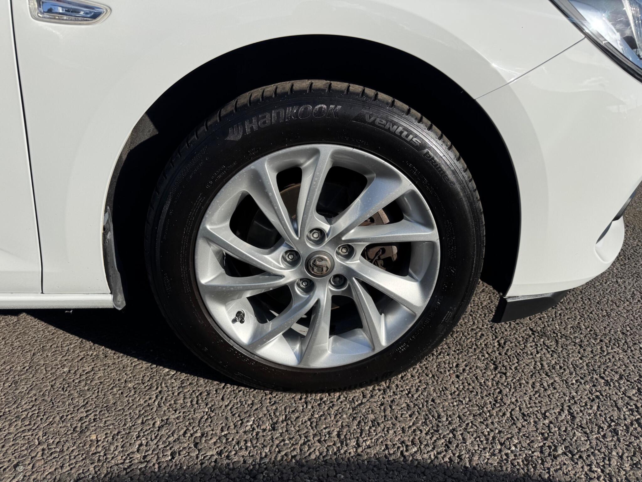 Vauxhall Astra view 17