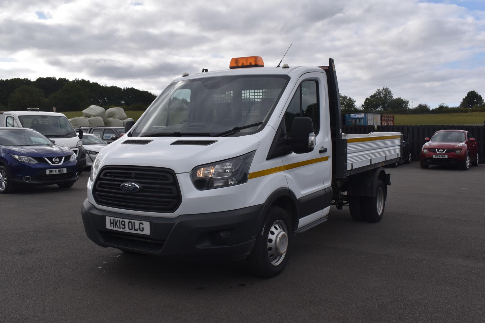 Transit - 2.0 350 EcoBlue RWD L2 H1 Euro 6 2dr (DRW) - Image 9