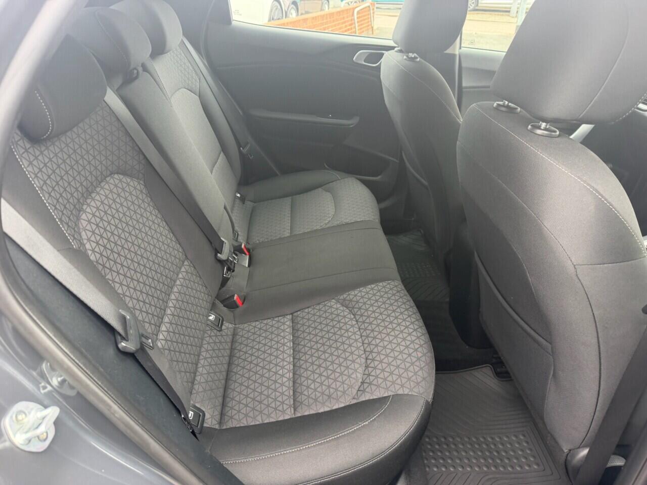 Kia XCeed view 25