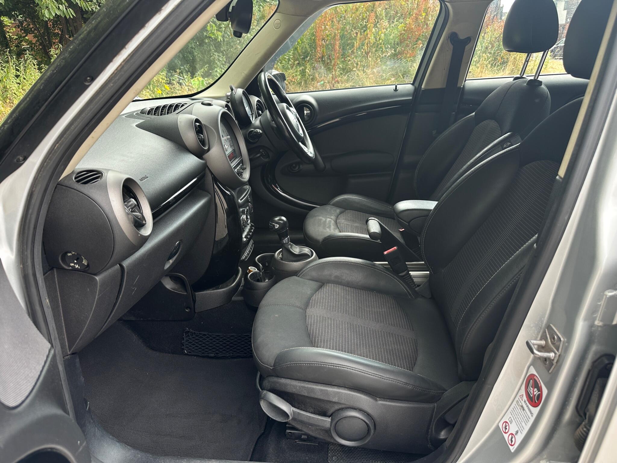 Mini Countryman view 18