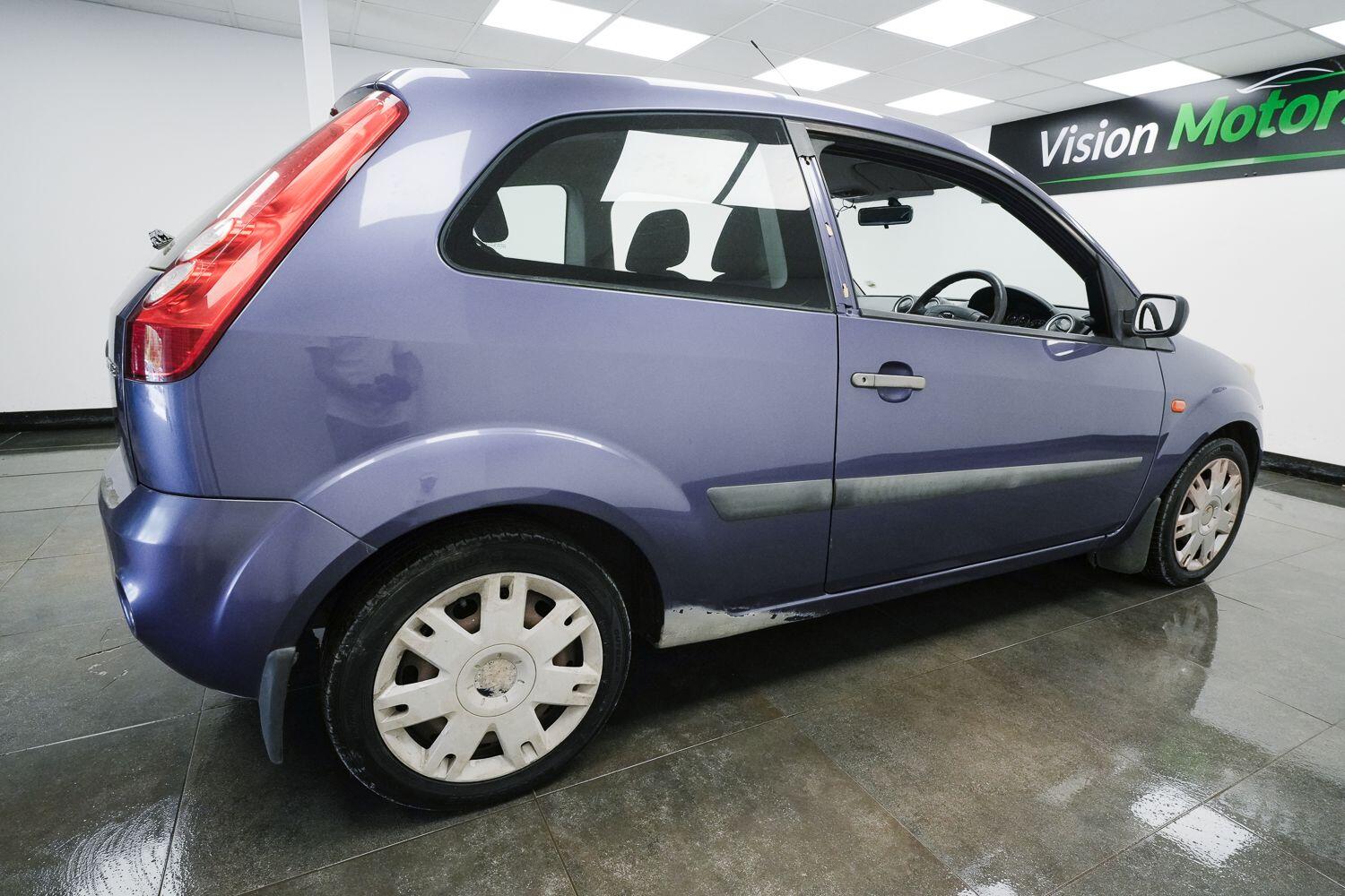 Ford Fiesta view 4