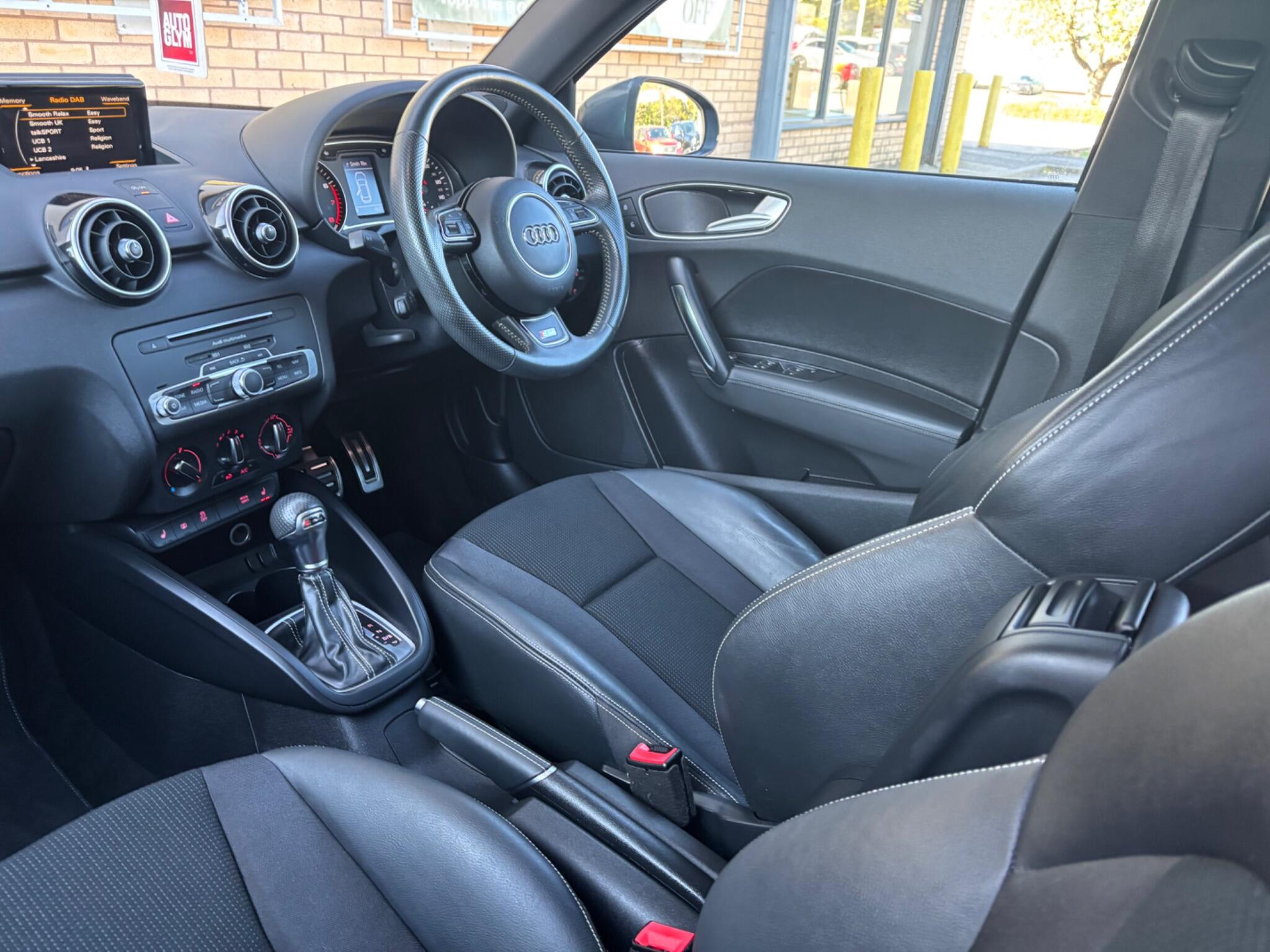 Audi A1 view 11