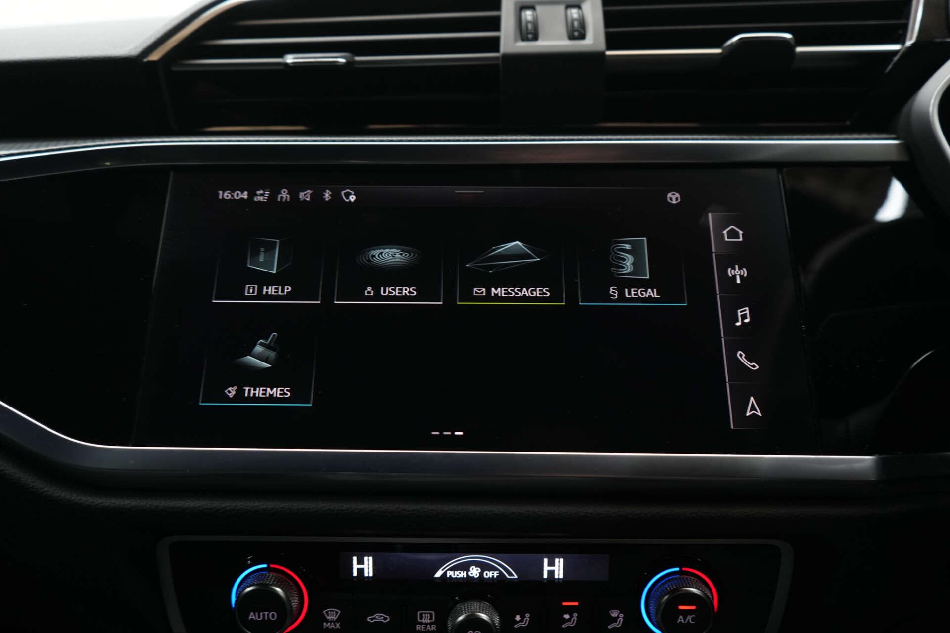 Audi Q3 view 28