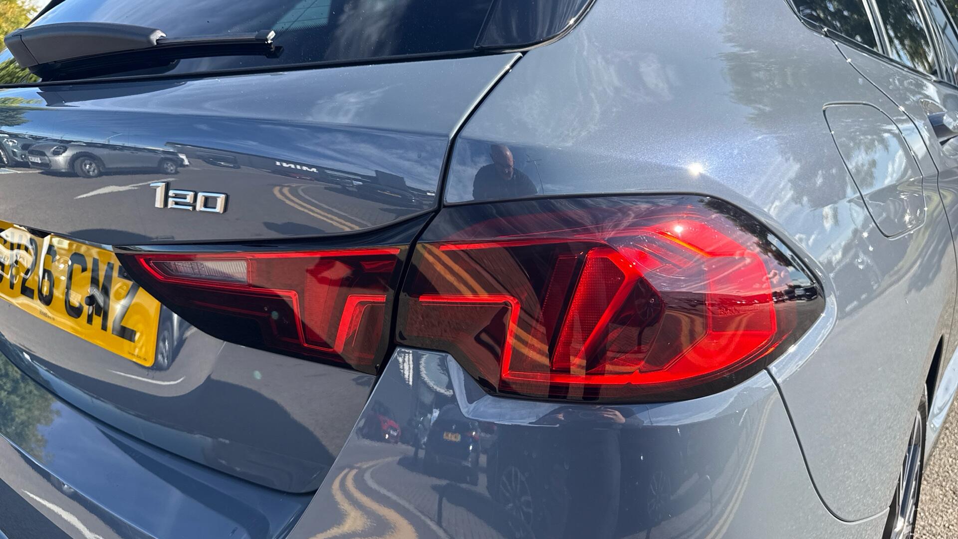 BMW 1 Series view 22