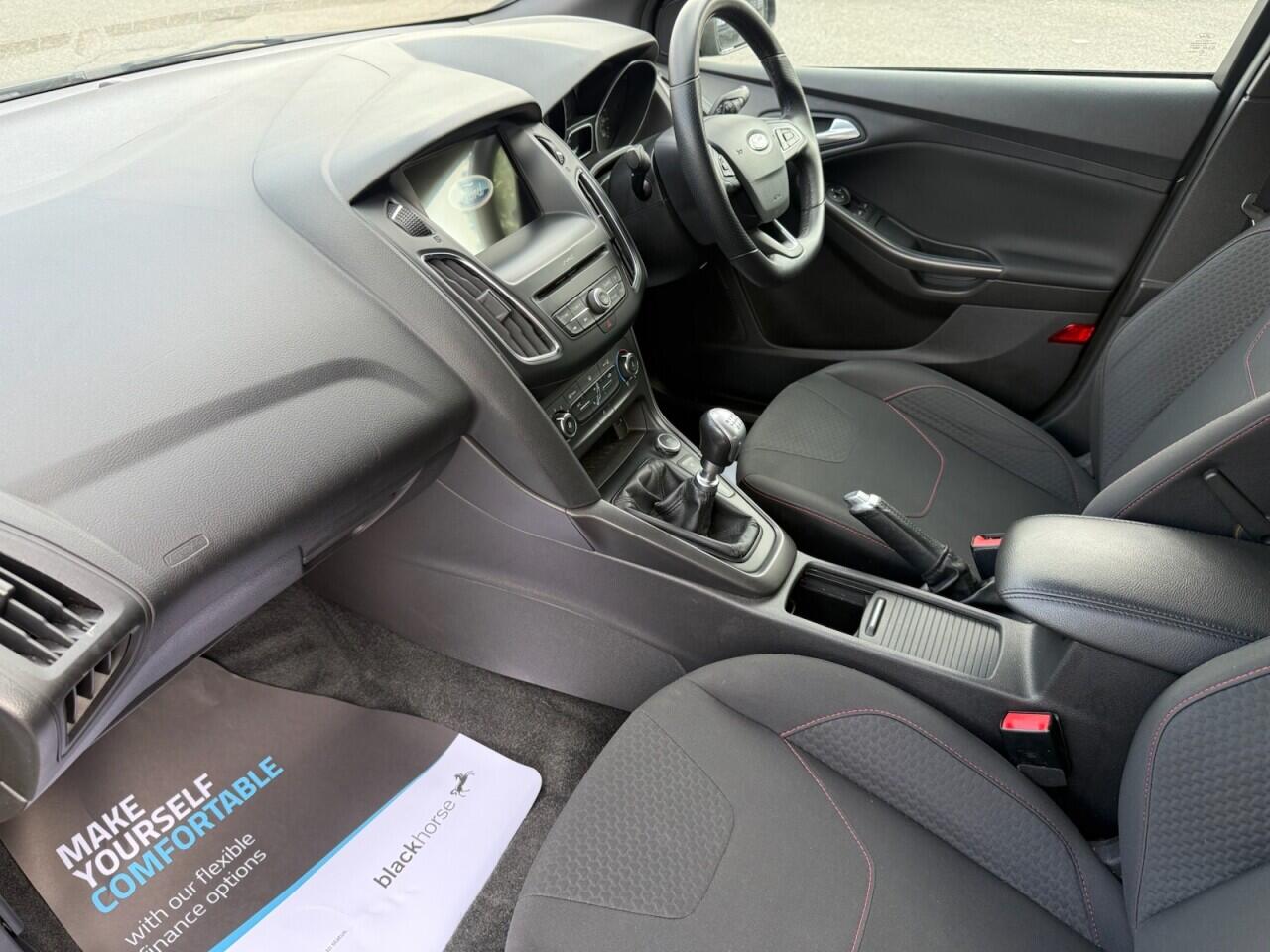 Ford Focus view 2