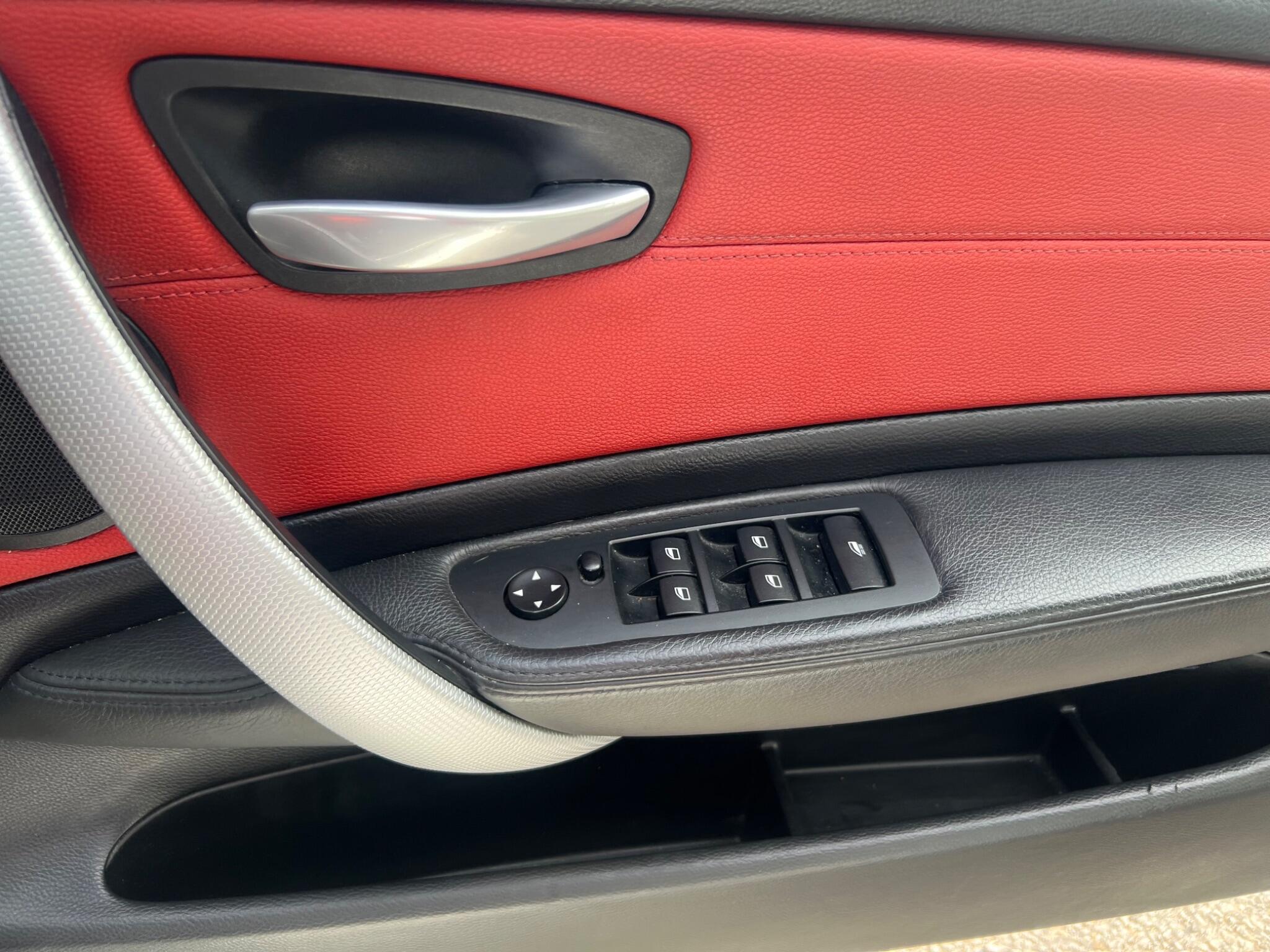 BMW 1 Series view 27