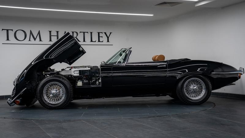 Jaguar E-Type view 17