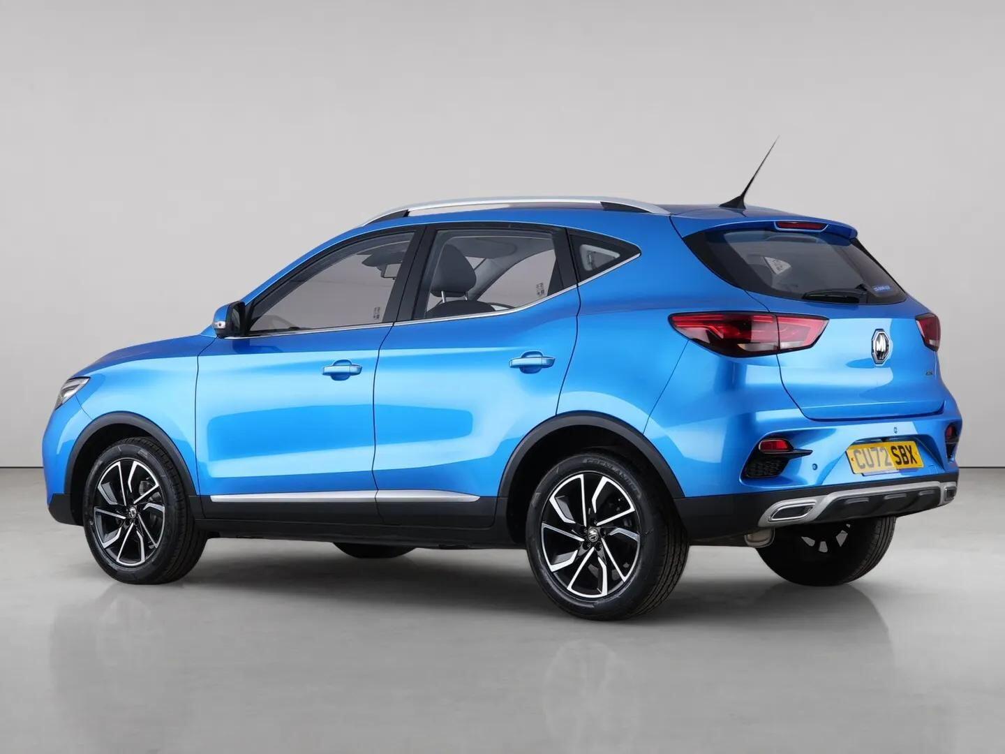 MG ZS view 8