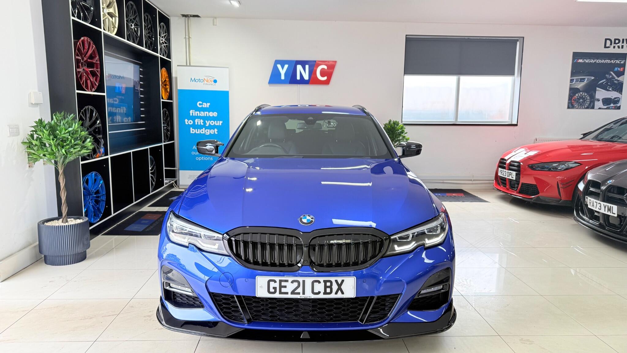 BMW 3 Series view 19