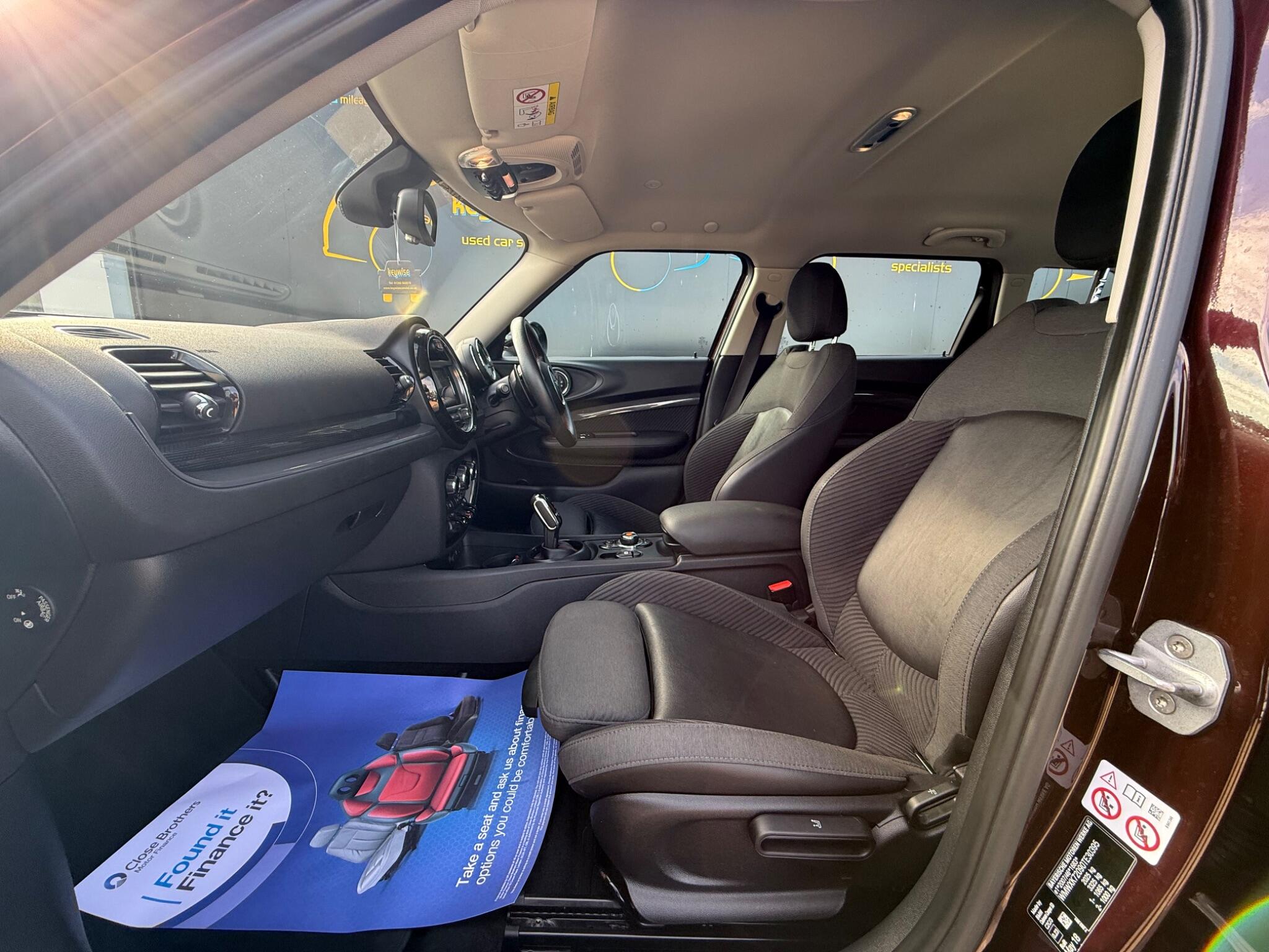 Mini Clubman view 22
