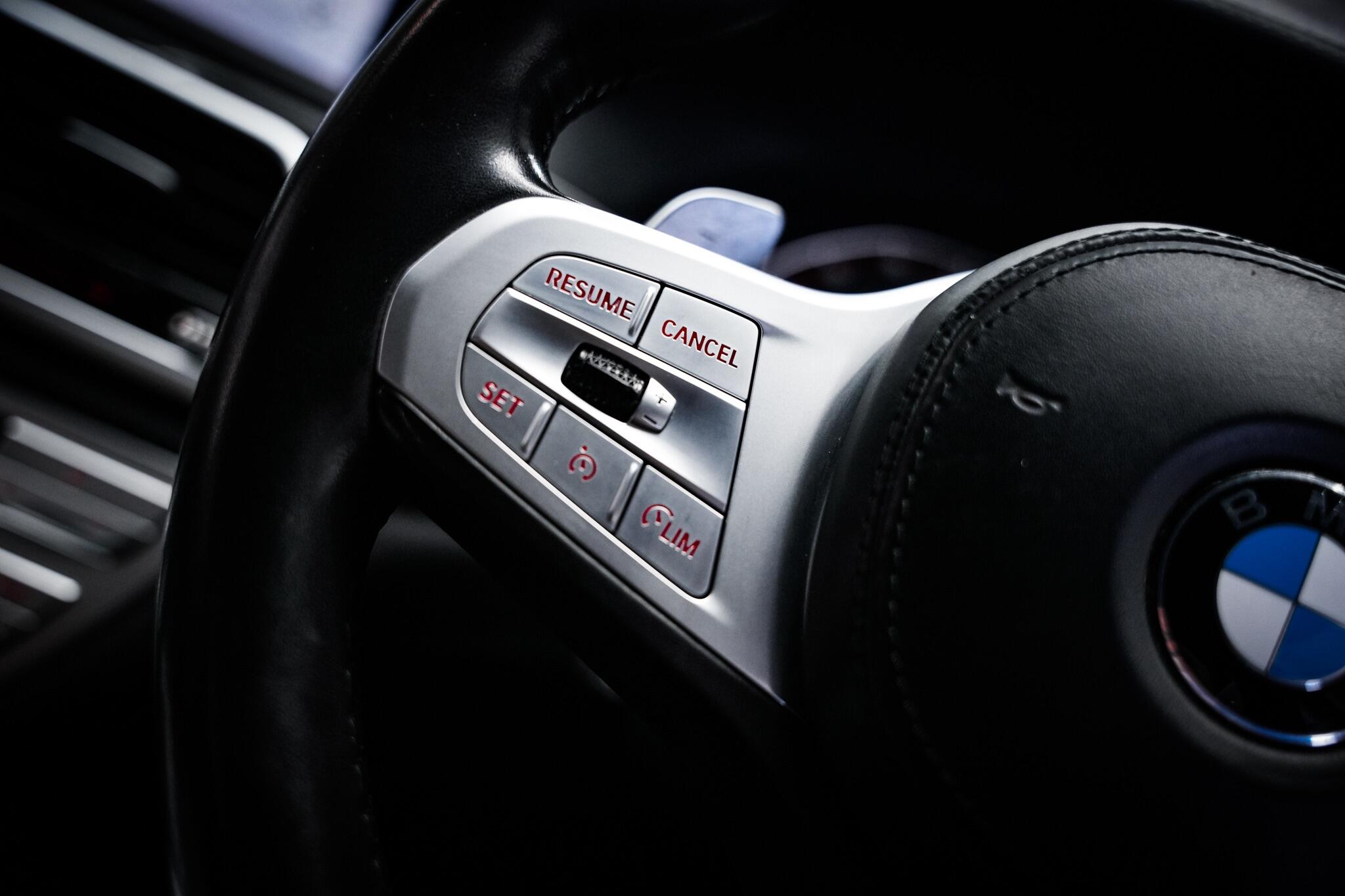 BMW 7 Series view 51
