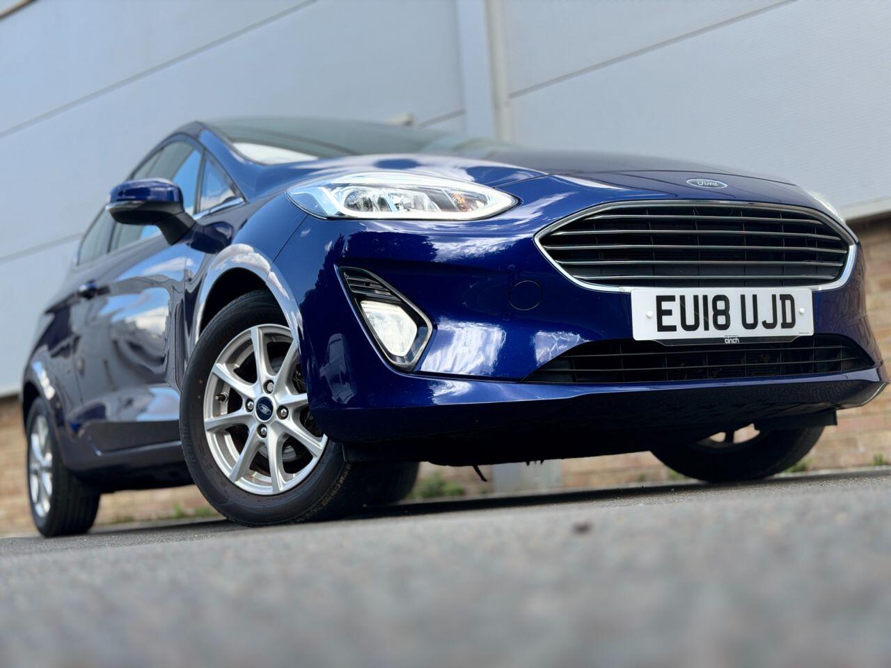 Ford Fiesta view 49