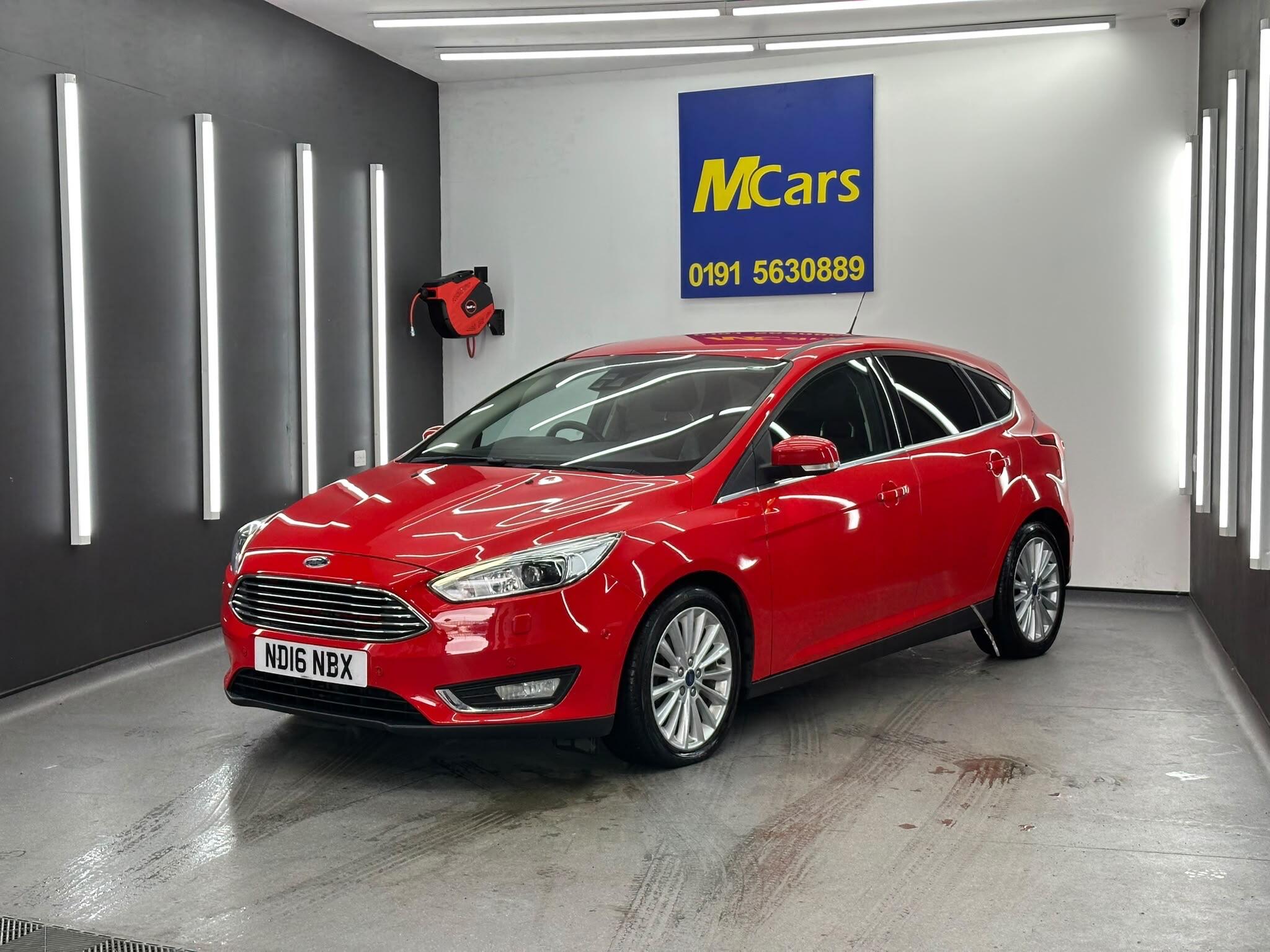 Ford Focus view 2