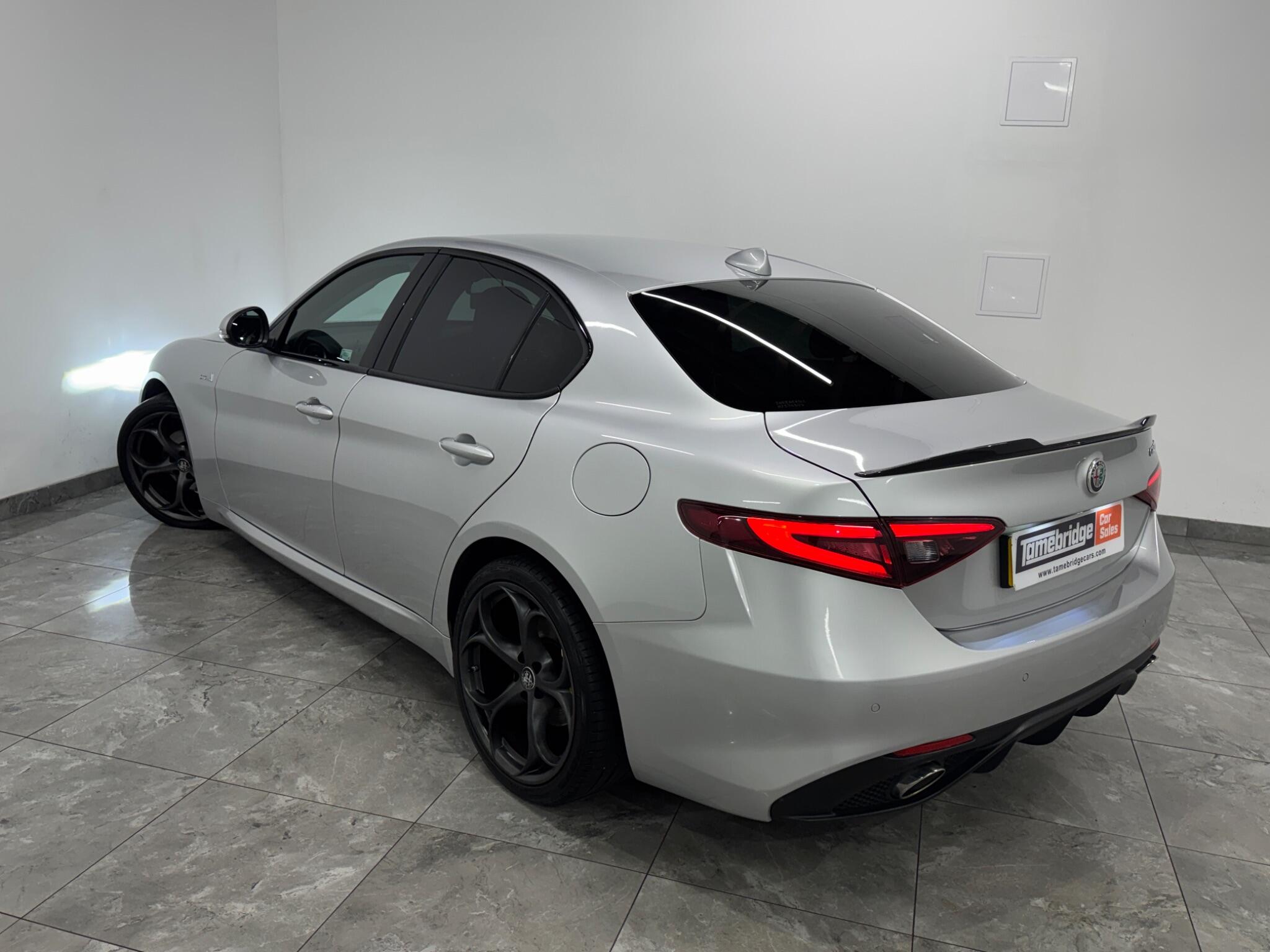 Alfa Romeo Giulia view 5