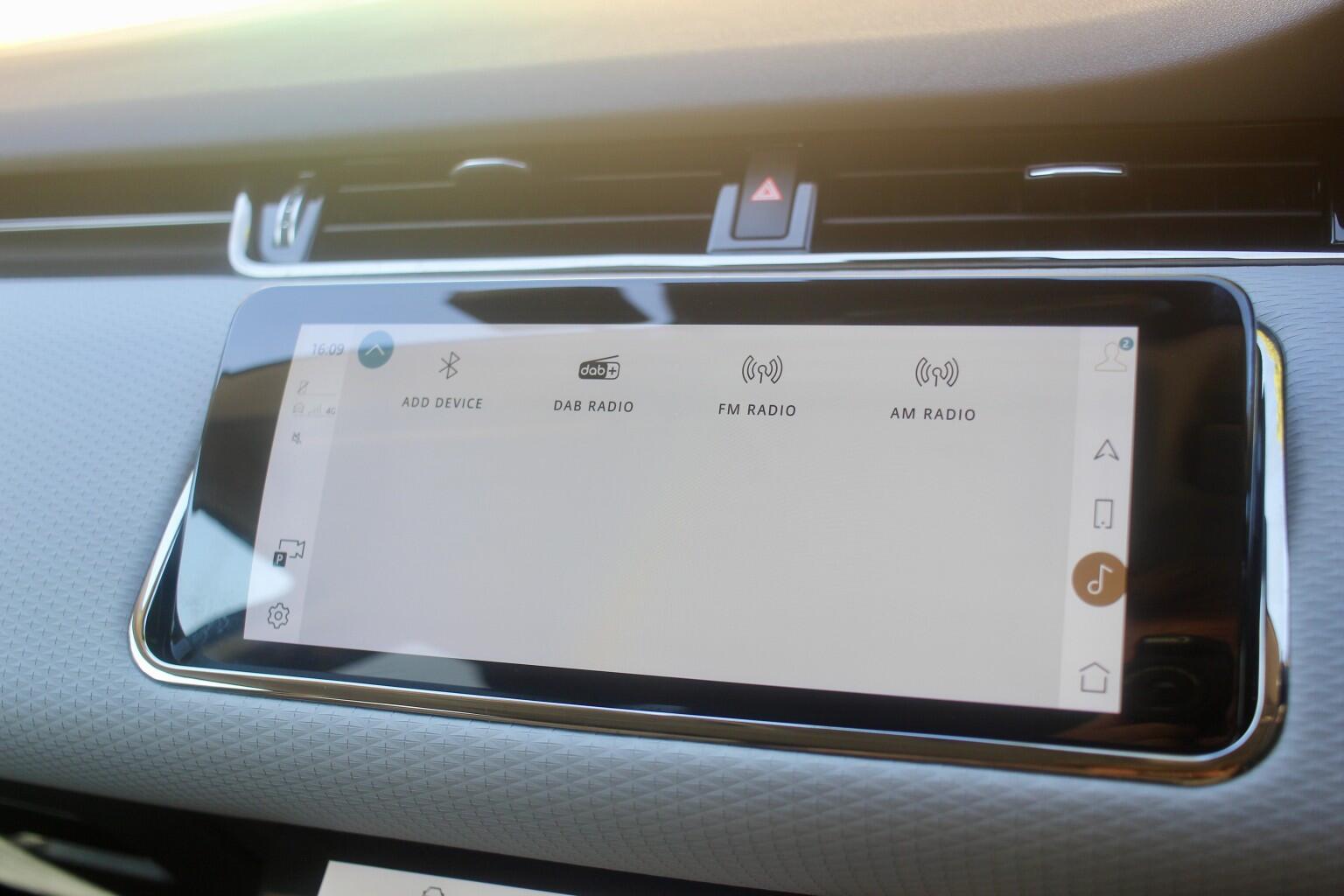 Land Rover Range Rover Evoque view 21