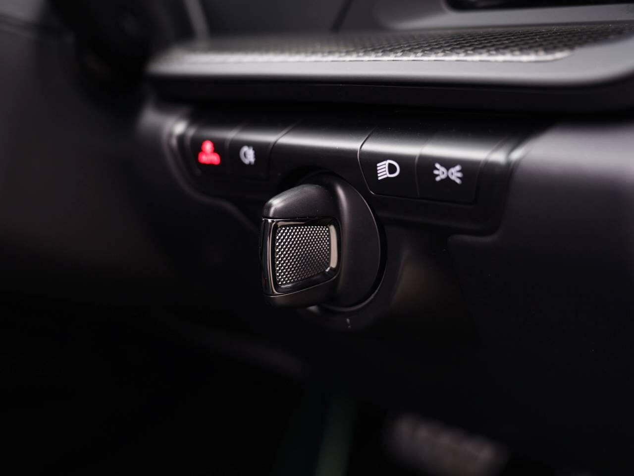 Porsche 911 view 38