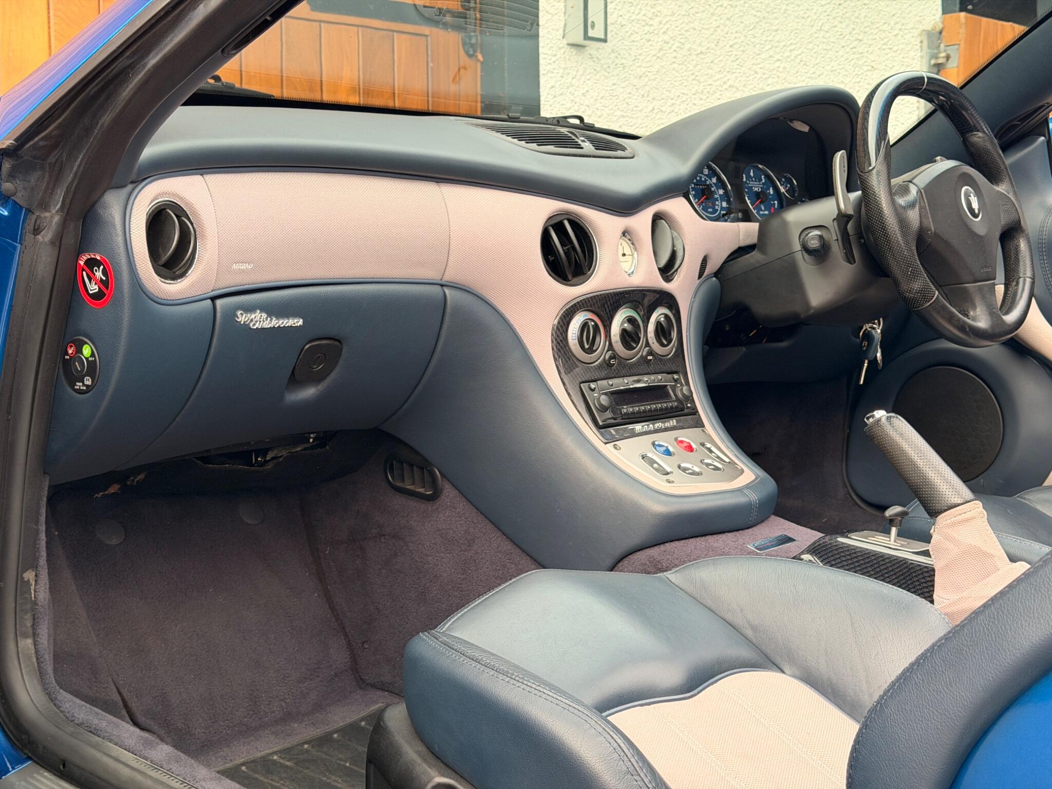 Maserati Spyder view 3