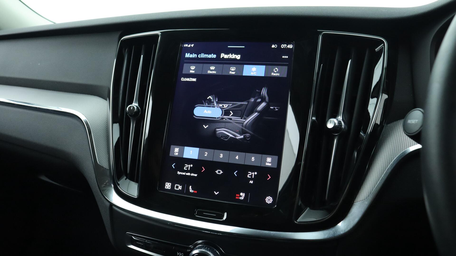 Volvo V60 view 36