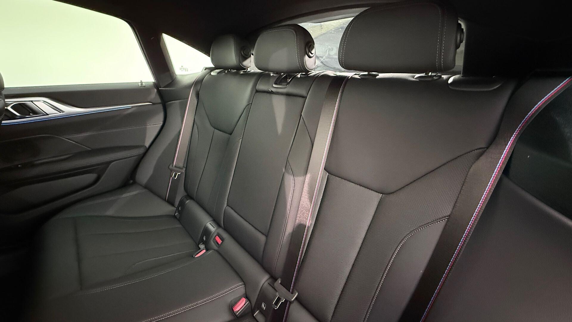 BMW I4 view 12