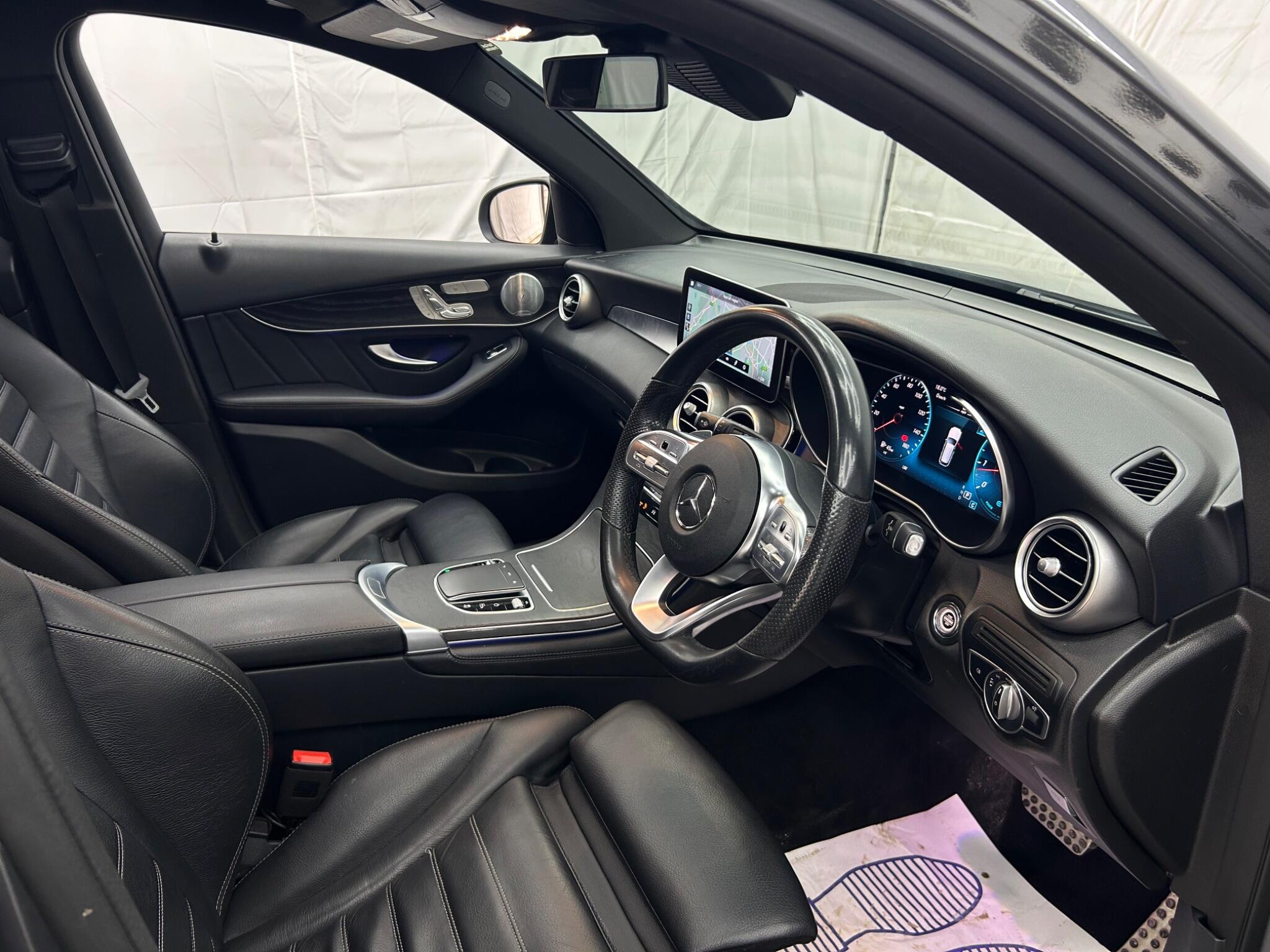 Mercedes-Benz GLC view 12