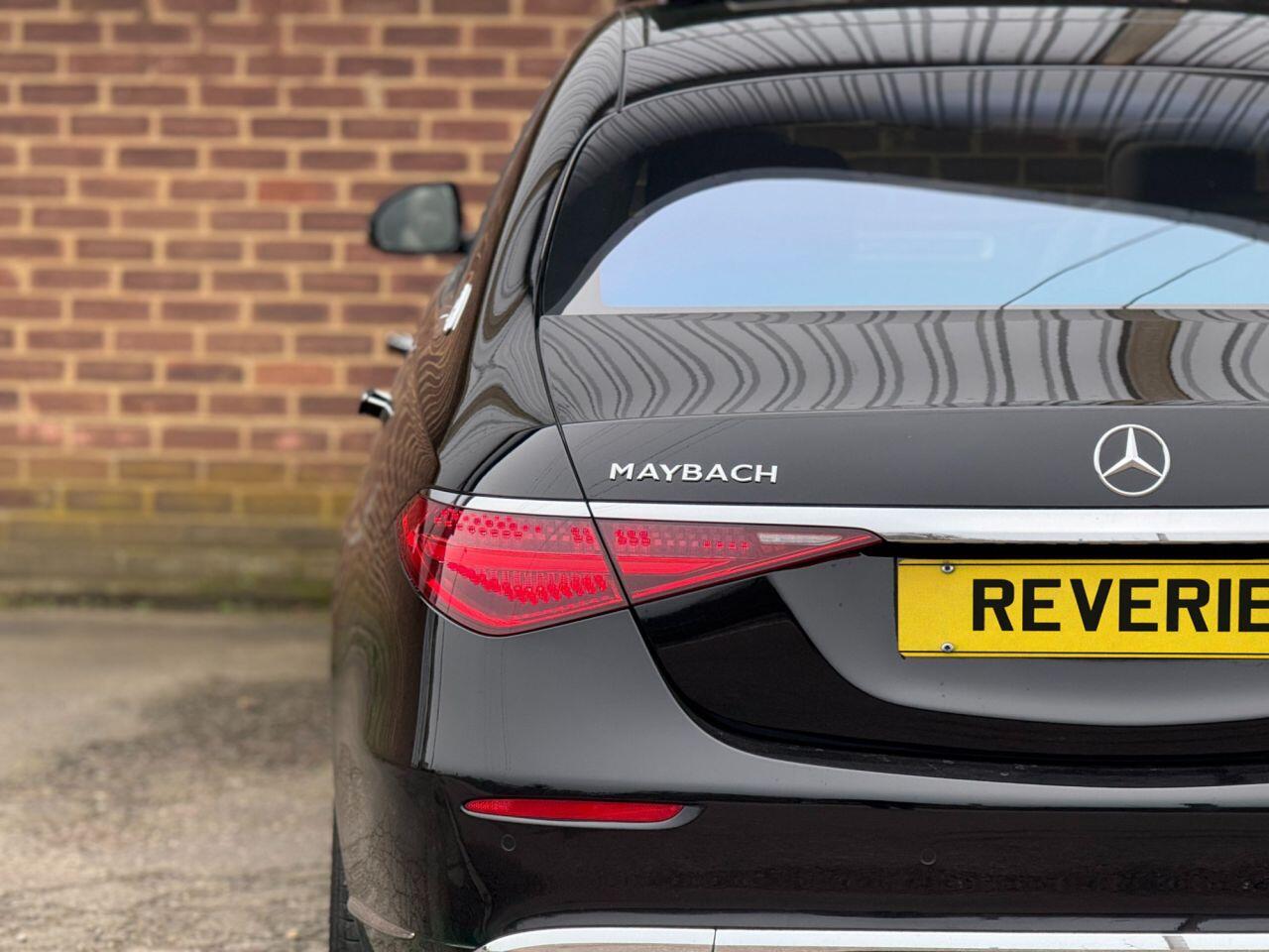 Mercedes-Benz S-Class view 89