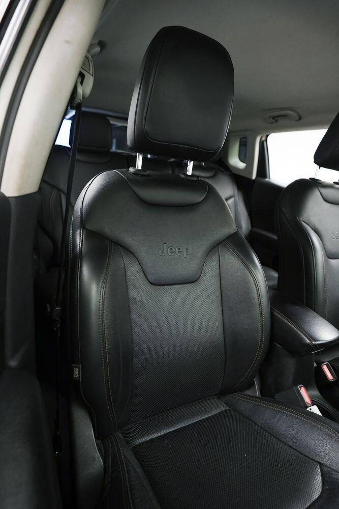 Jeep Compass view 10