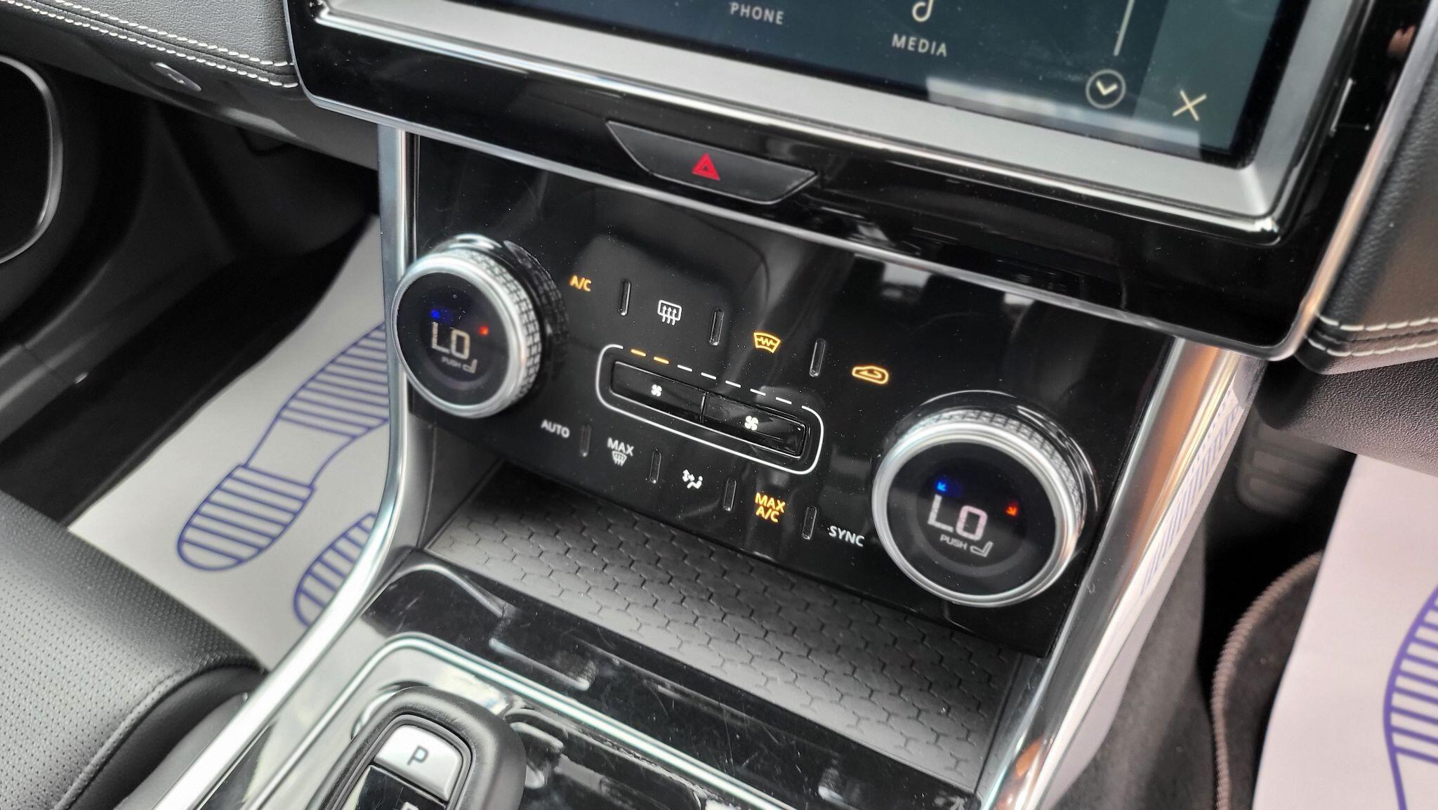 Jaguar Xe view 18