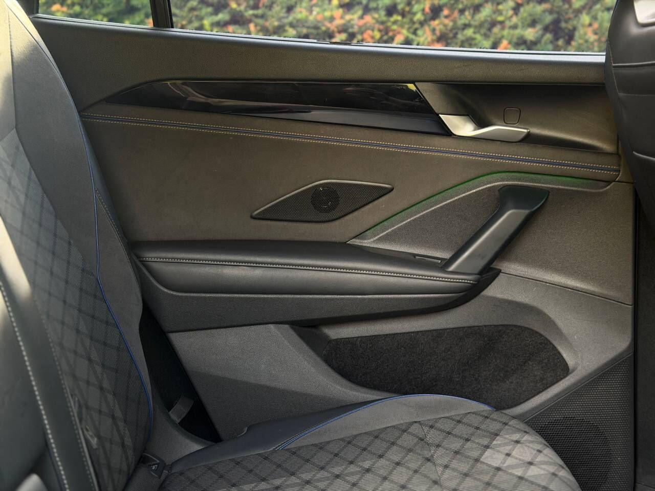 Volkswagen Tayron view 17