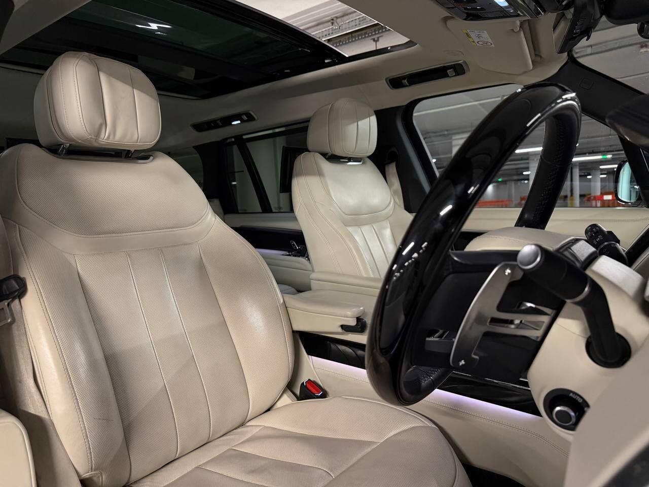 Land Rover Range Rover view 12