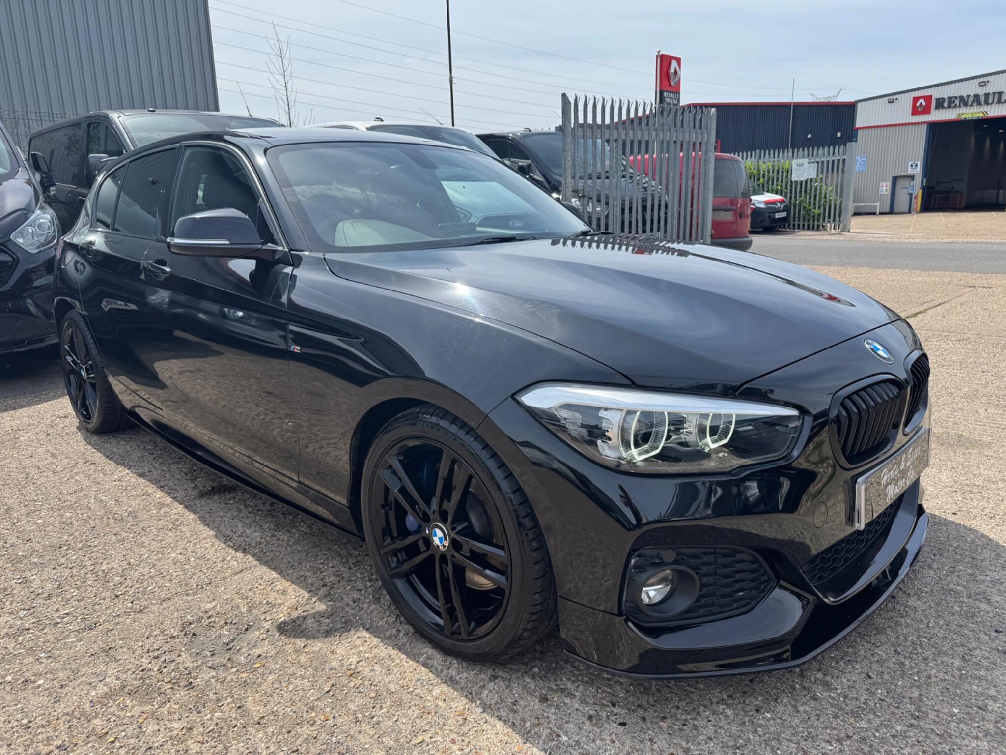BMW 1 Series view 5
