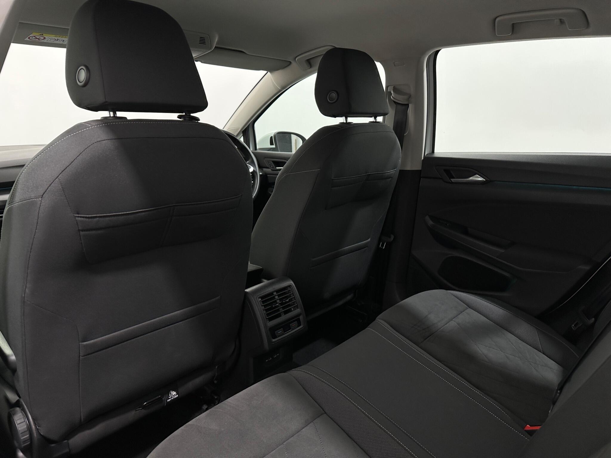 Volkswagen Golf view 37