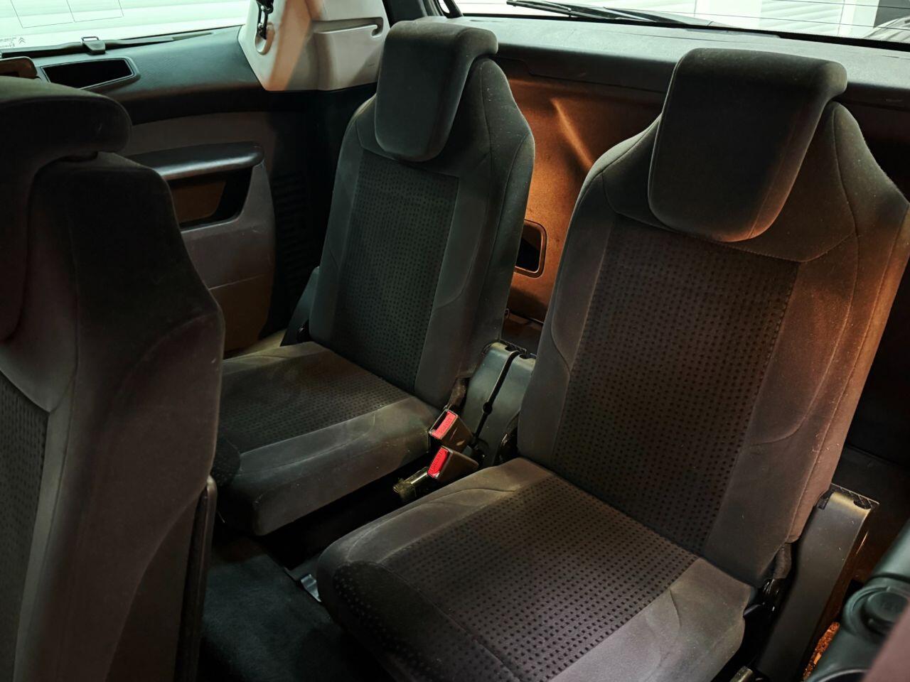 Citroen Grand C4 Picasso view 27