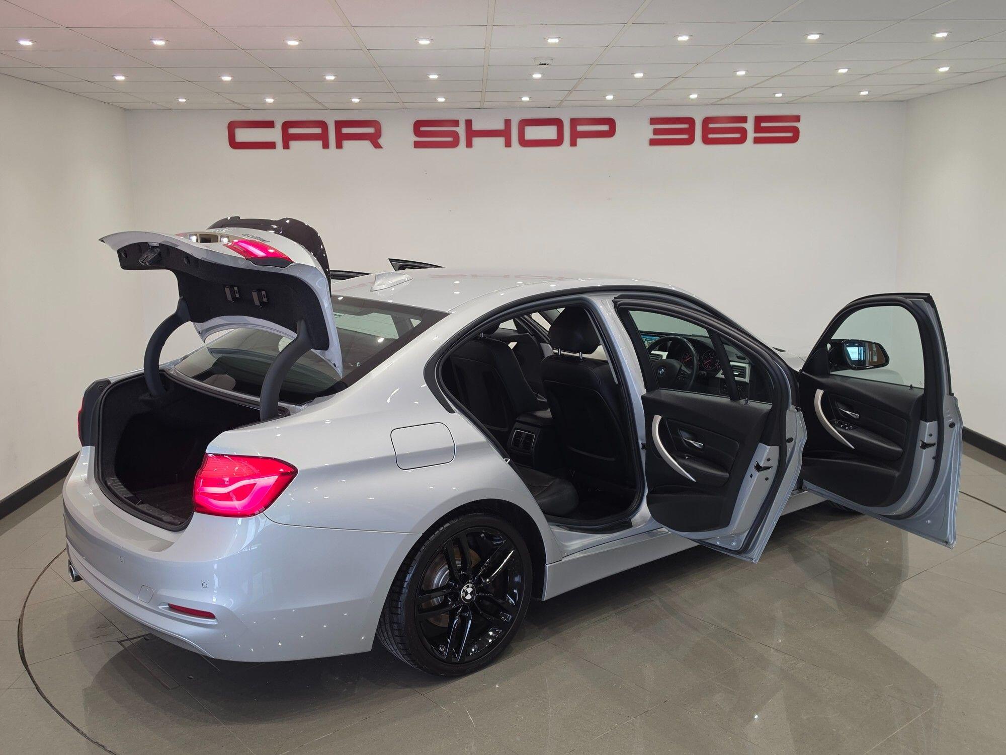 BMW 3 Series view 35