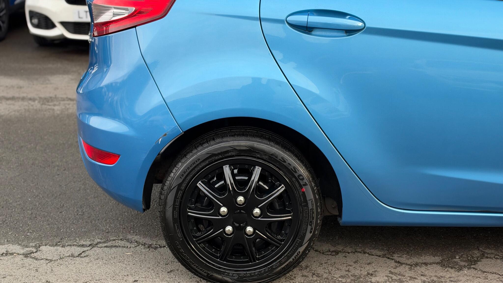 Ford Fiesta view 4