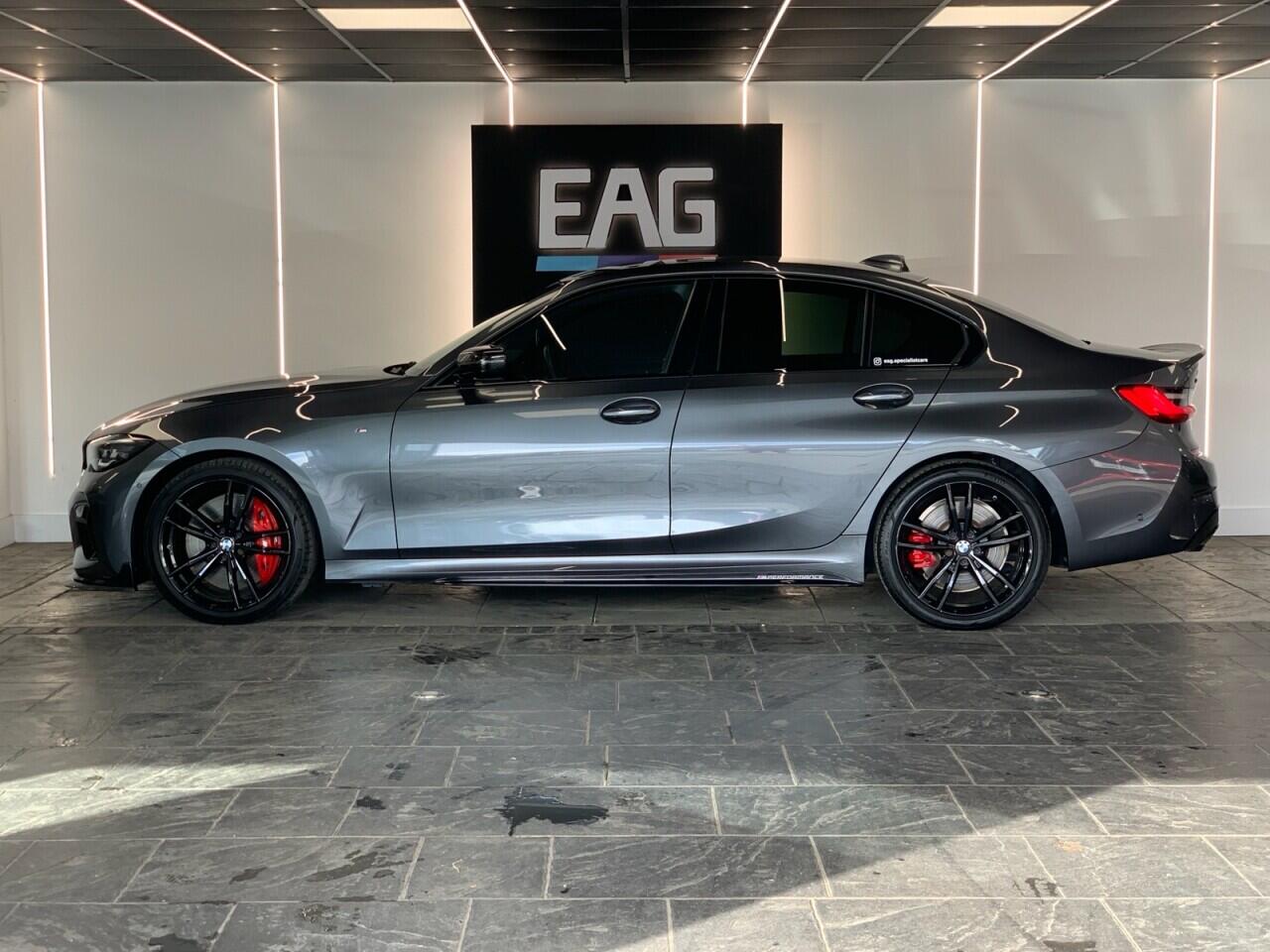 BMW 3 Series view 3