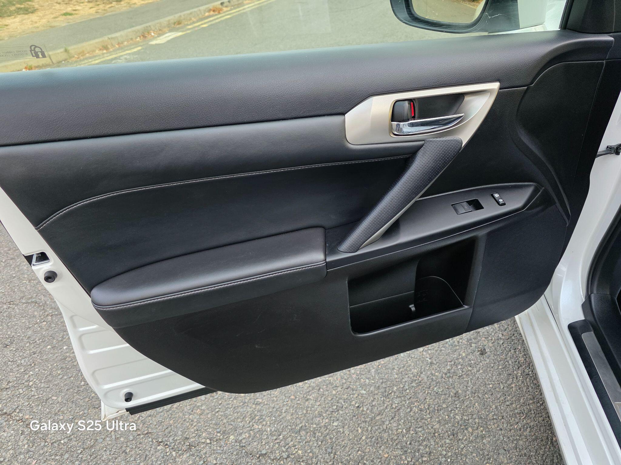 Lexus CT view 47