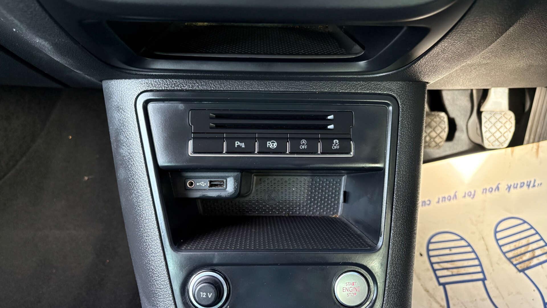 Volkswagen Tiguan view 5