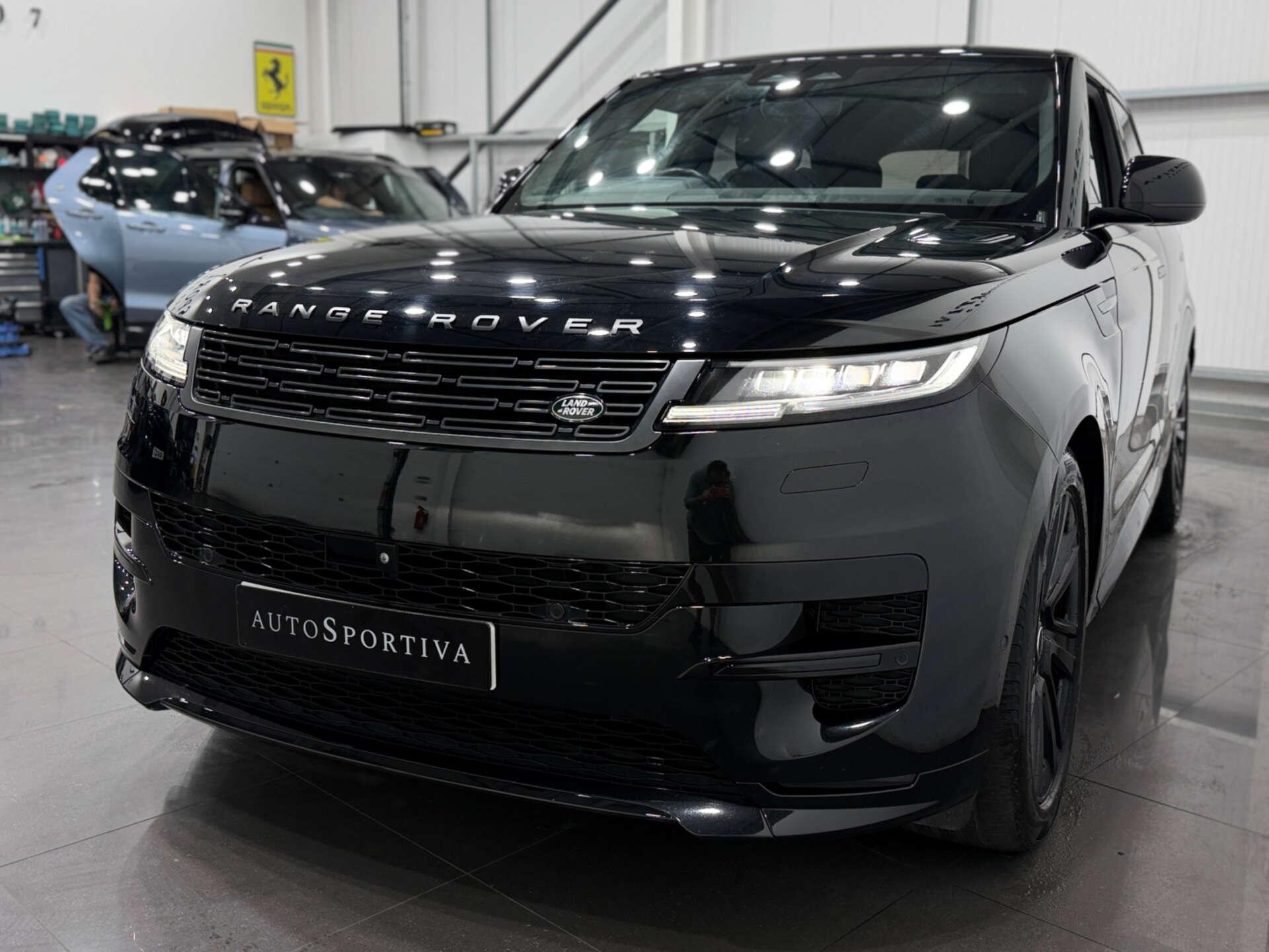 Land Rover Range Rover Sport view 8