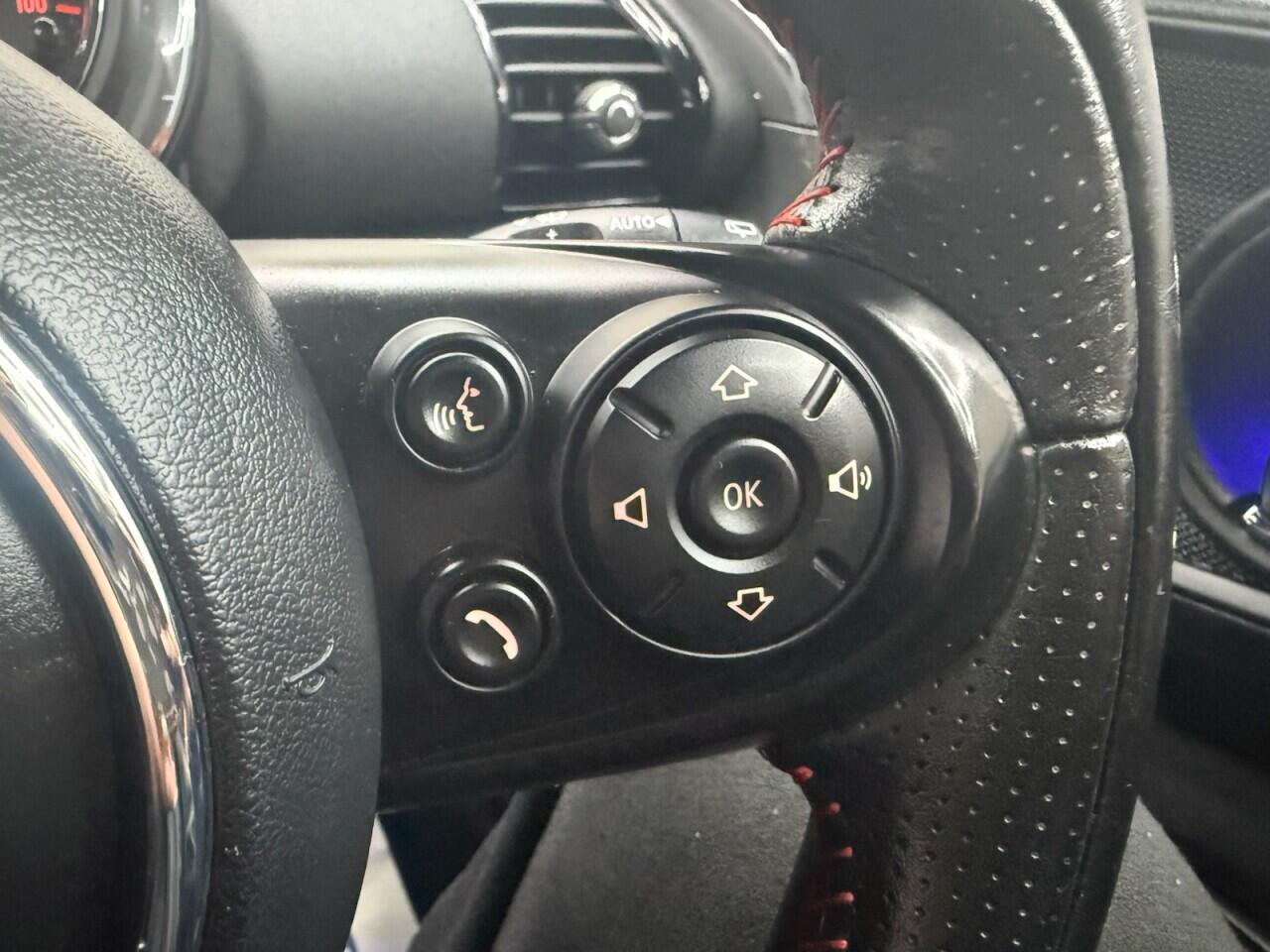 Mini Clubman view 15