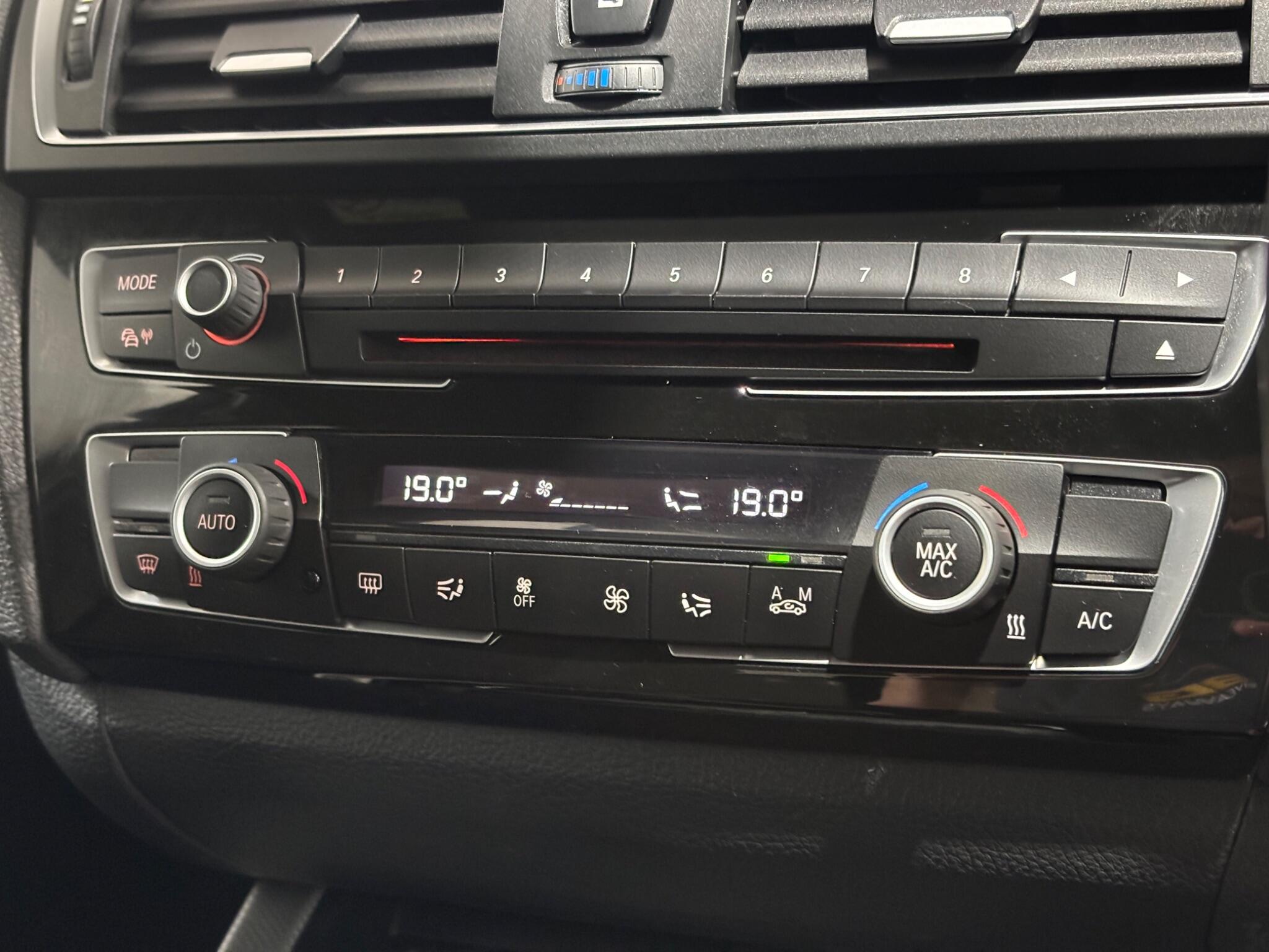 BMW 1 Series view 38