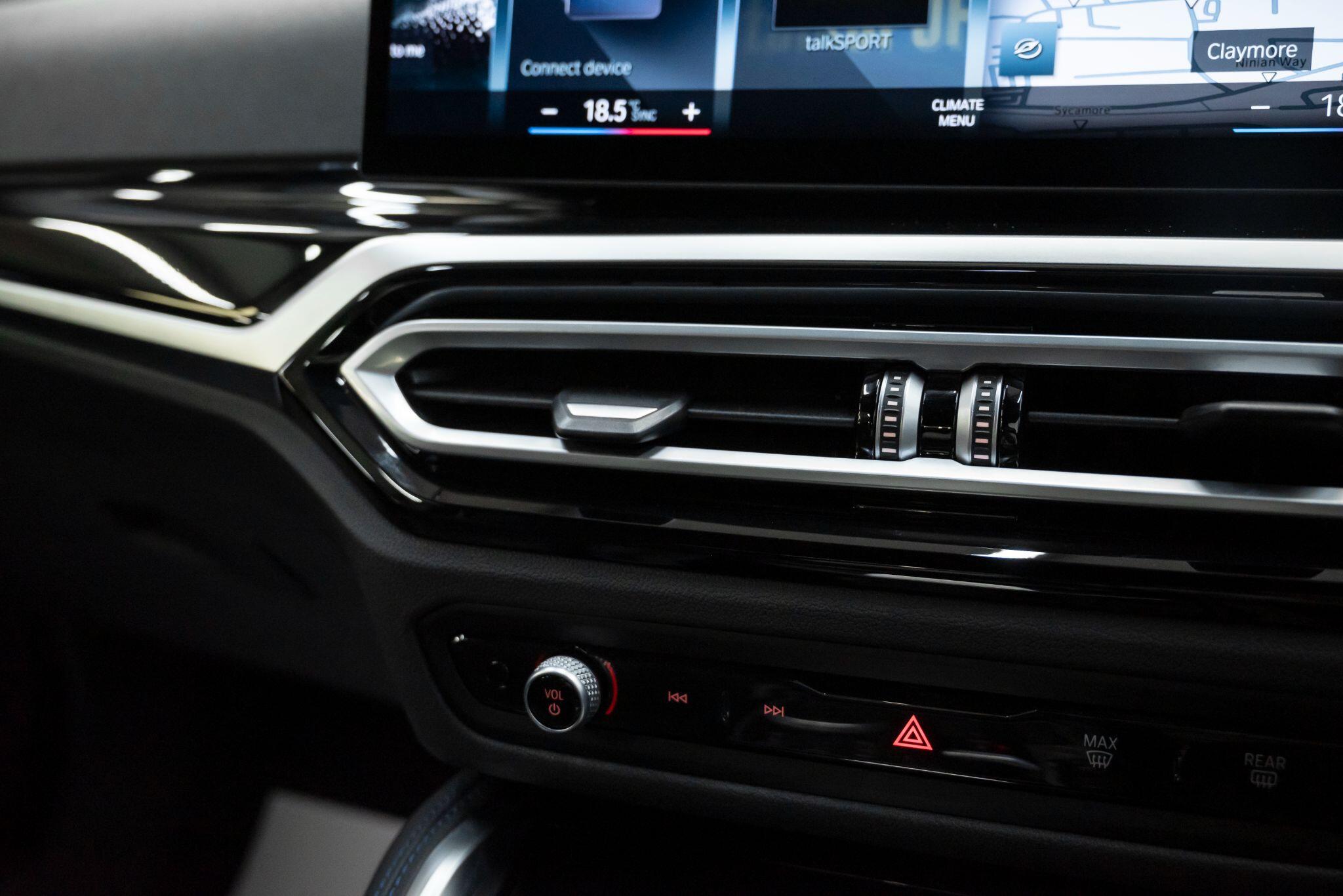 BMW 2 Series view 26