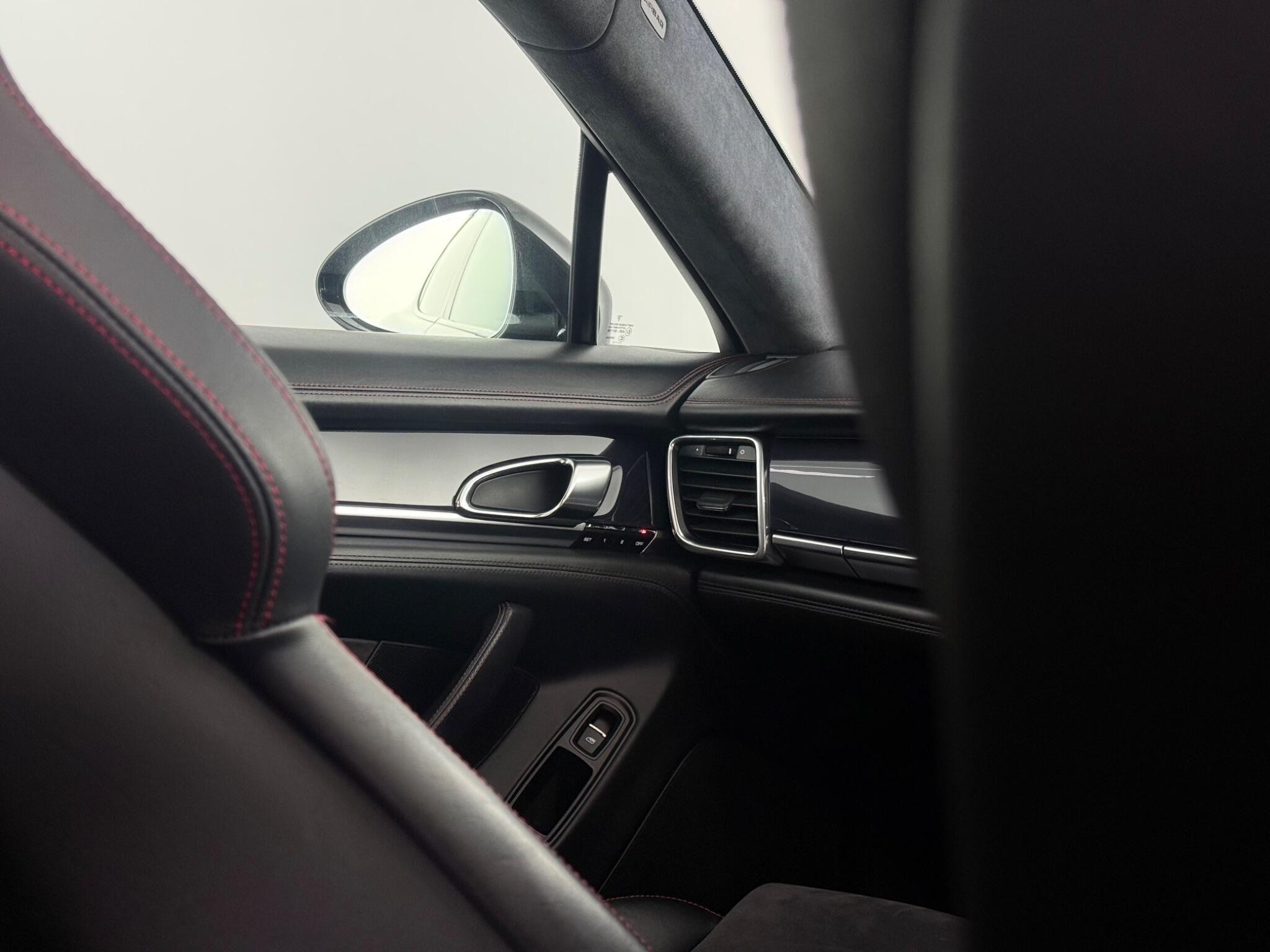 Porsche Panamera view 73