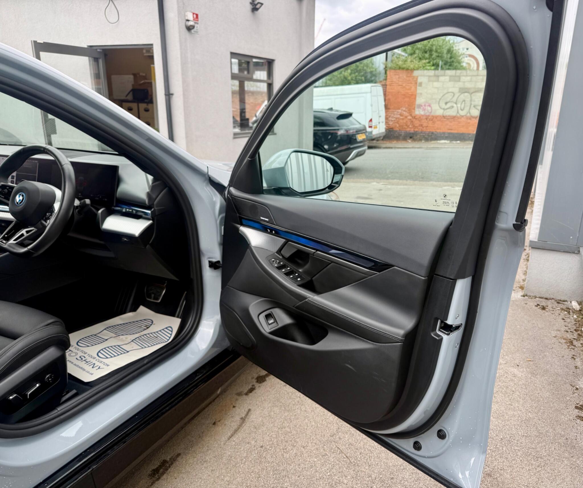 BMW I5 view 18