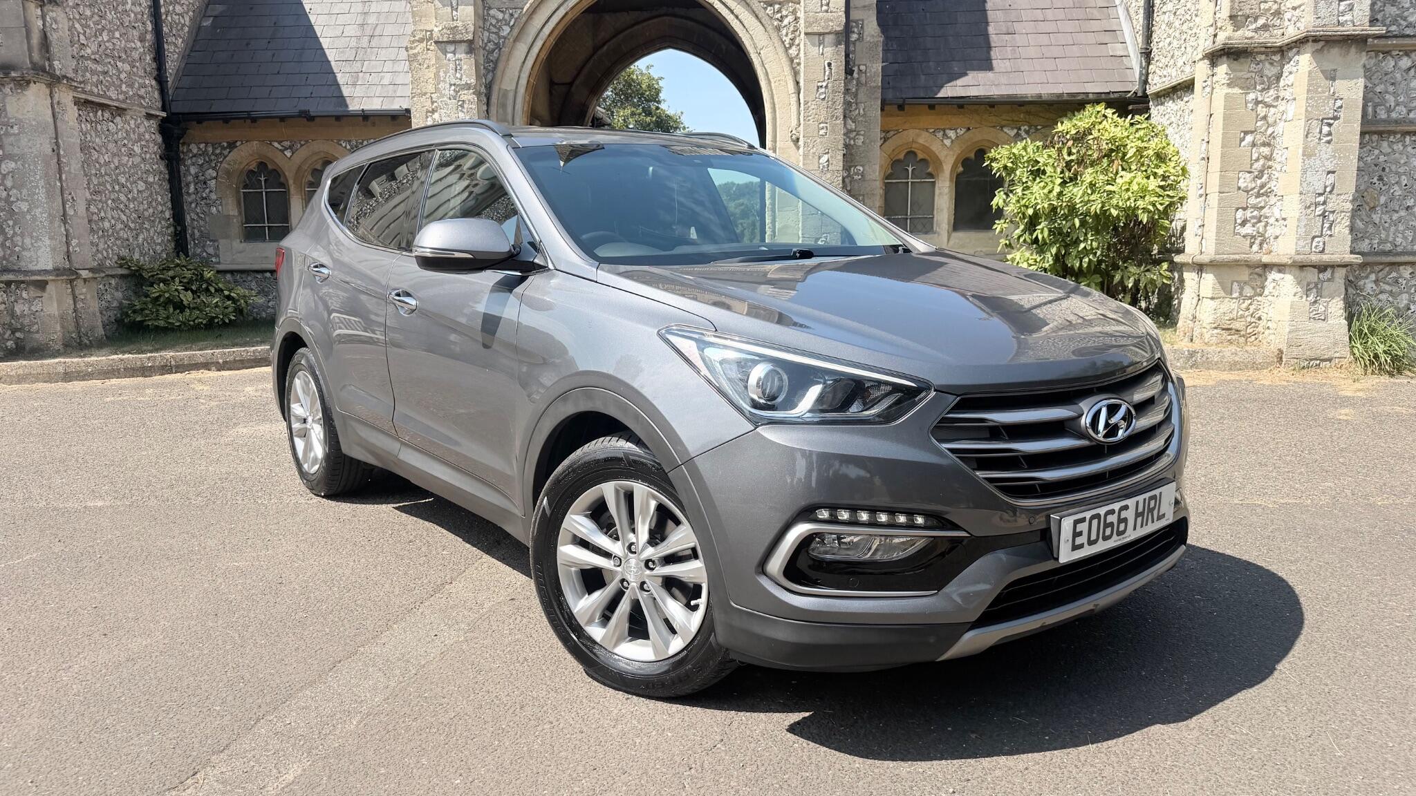 Hyundai Santa Fe view 10