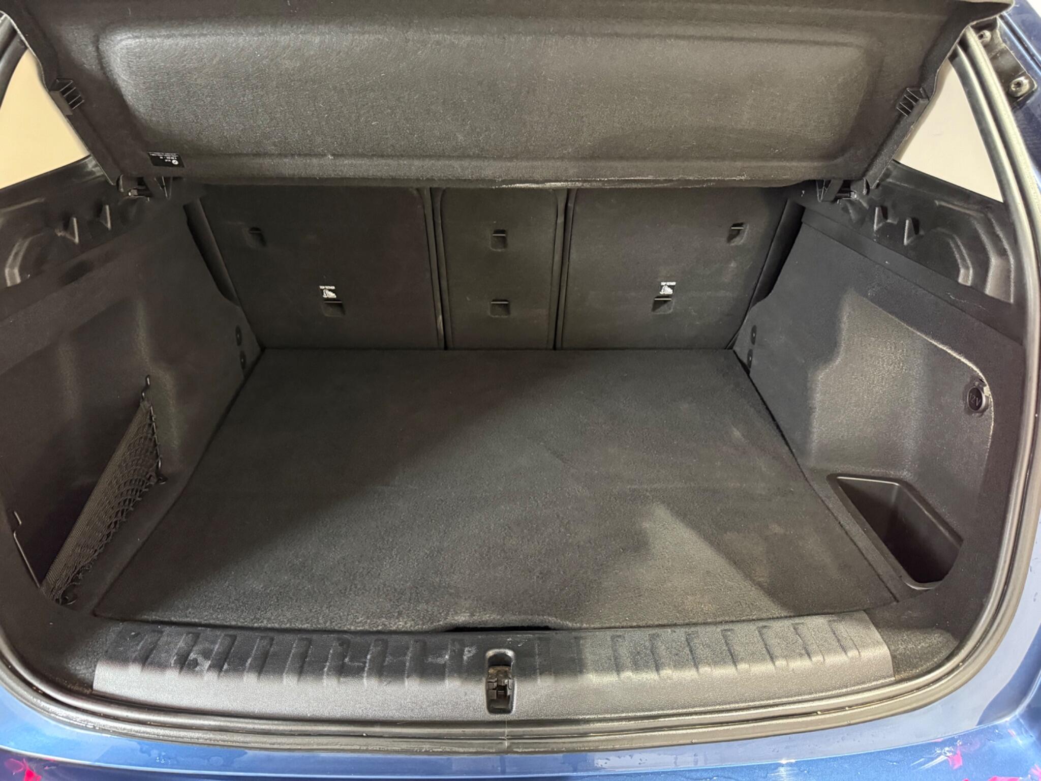 BMW X1 view 40